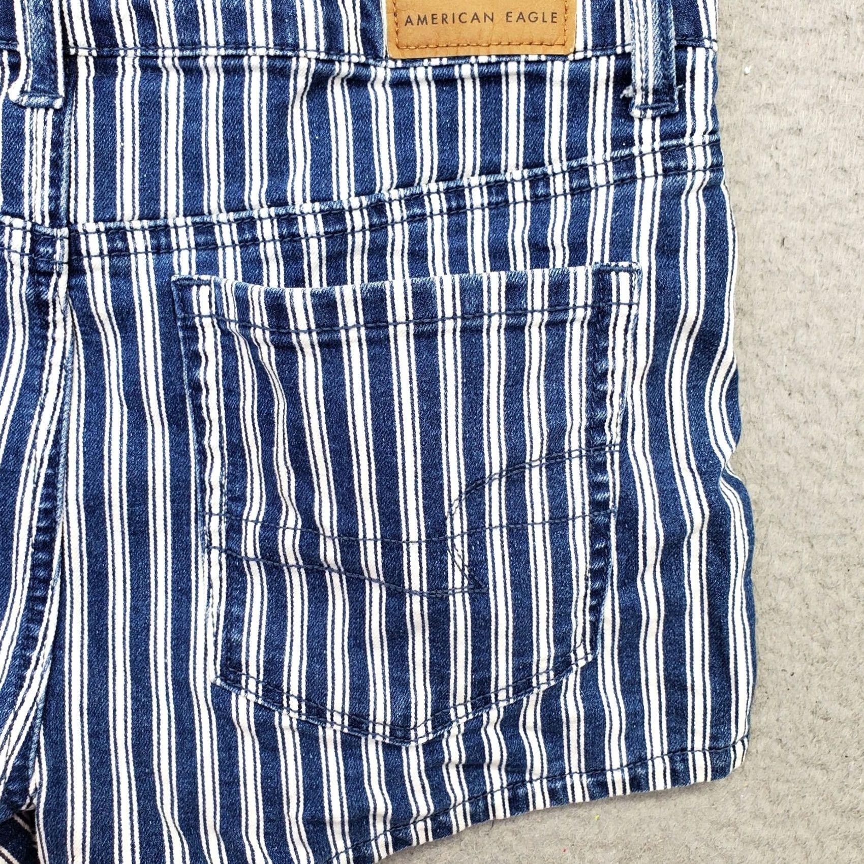 American Eagle Outfitters American Eagle Outfitters Womens Jean Shorts Multi Striped Next Level Stretch - 2 - 27 in Waist - 3.25 in Inseam - Denim - Casual Size 26" / US 2 / IT 38 - 8 Thumbnail