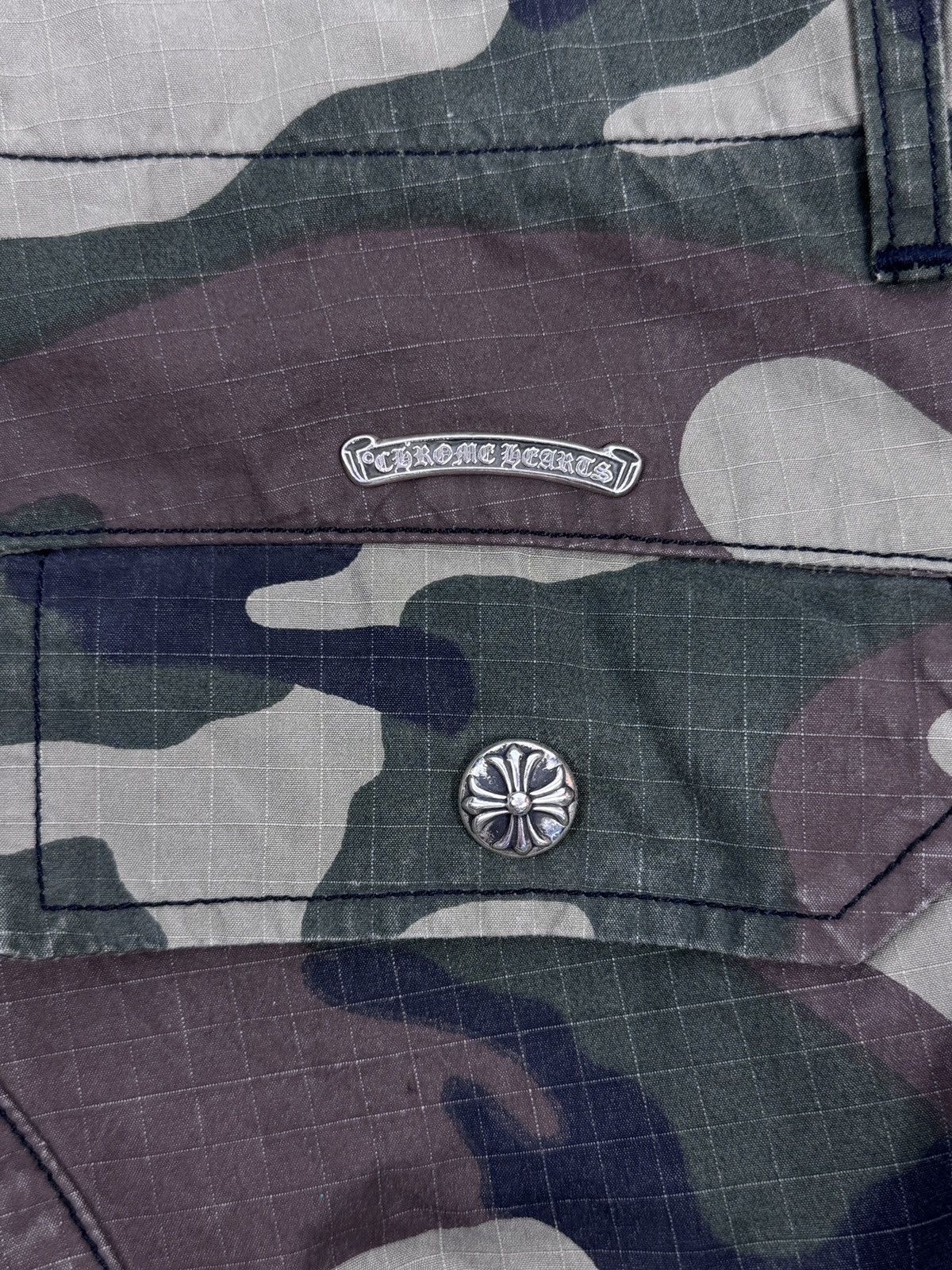 Chrome Hearts CAMOUFLAGE CROSS PATCH CARGO PANTS Size US 34 / EU 50 - 3 Thumbnail