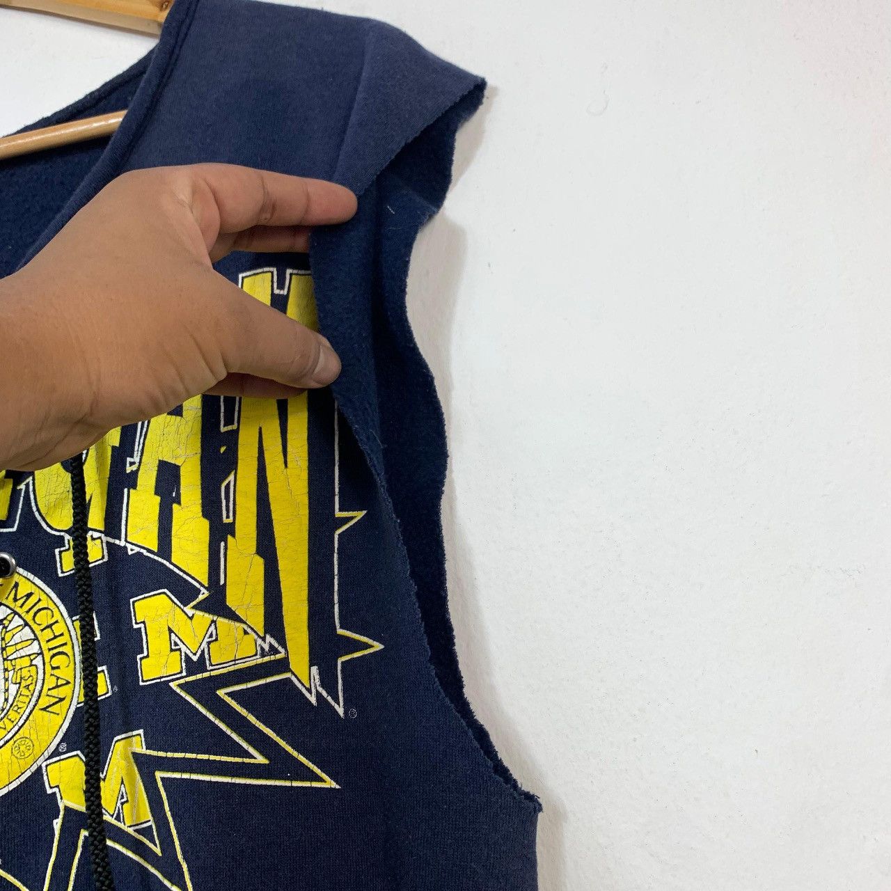 NCAA Vintage University of Michigan Wolverines Sweatshirt M Size US M / EU 48-50 / 2 - 8 Thumbnail