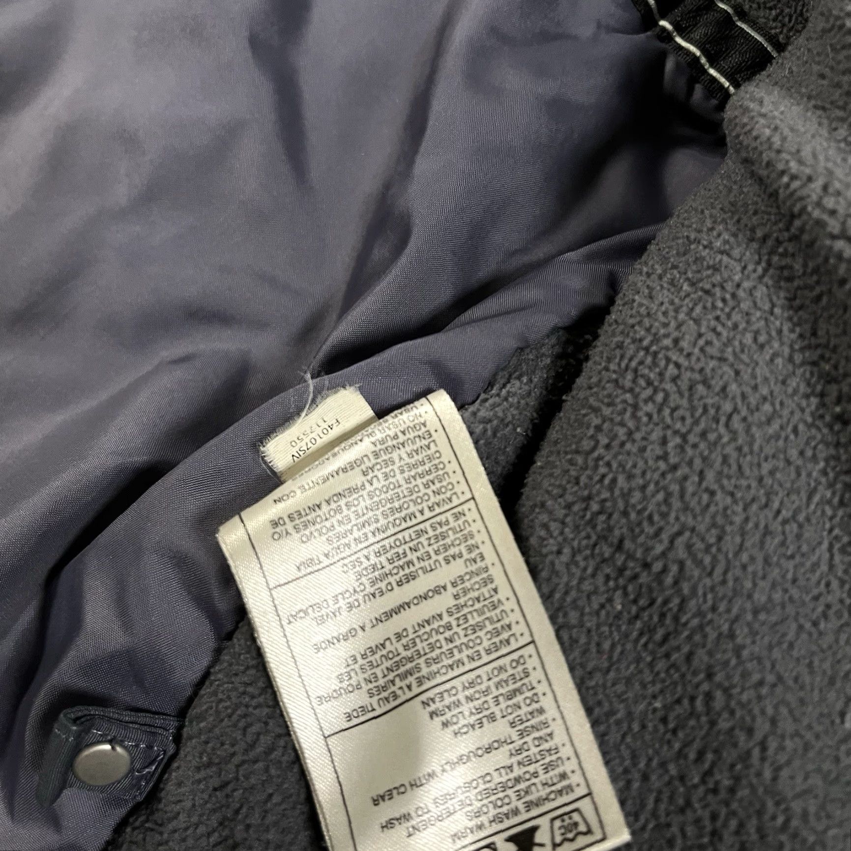 Nike Nike Jacket Mens M Black Y2K Full Zip Insulated Swoosh Windbreaker Vintage Size US M / EU 48-50 / 2 - 7 Thumbnail