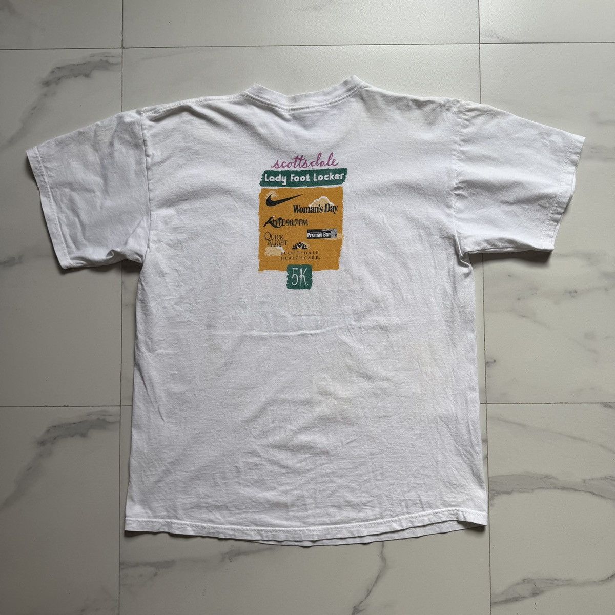 Nike Vintage Nike Women’s Day Lady Foot Locker T-Shirt Size US L / EU 52-54 / 3 - 3 Thumbnail