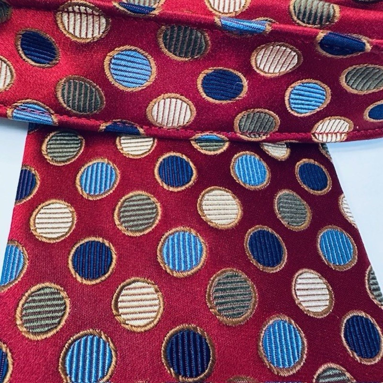 Other Meeting Street Men's Neck Tie 100% Silk Hand Made Red w/Dots Size ONE SIZE - 7 Thumbnail