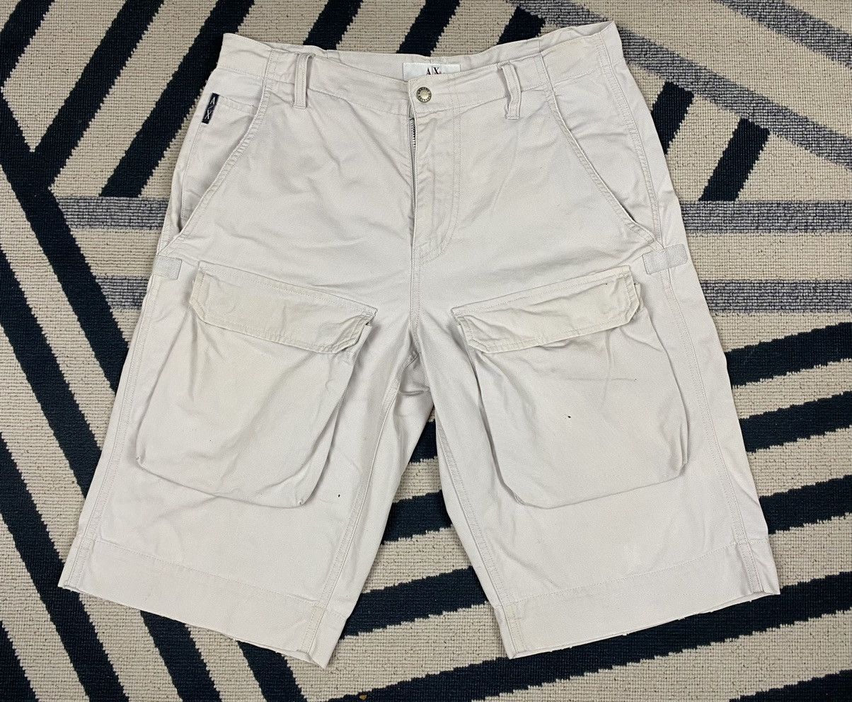 Armani Exchange Pre-loved Armani Exchange White Cargo Shorts Size US 30 / EU 46 - 1 Thumbnail
