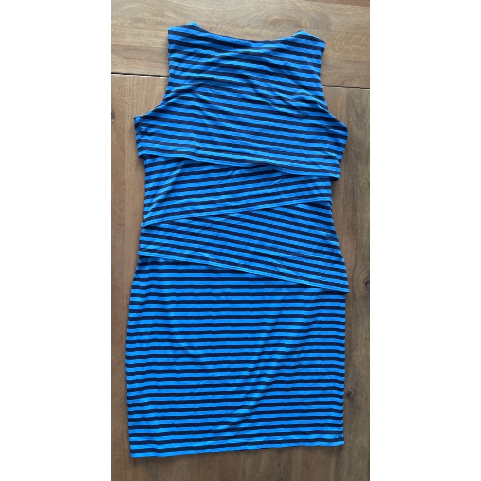J.McLaughlin J. McLaughlin Dress Catalina Cloth Nicola Tiered Blue Striped Sleeveless L Knee Length Jersey Nylon Spandex Size L / US 10 / IT 46 - 2 Thumbnail
