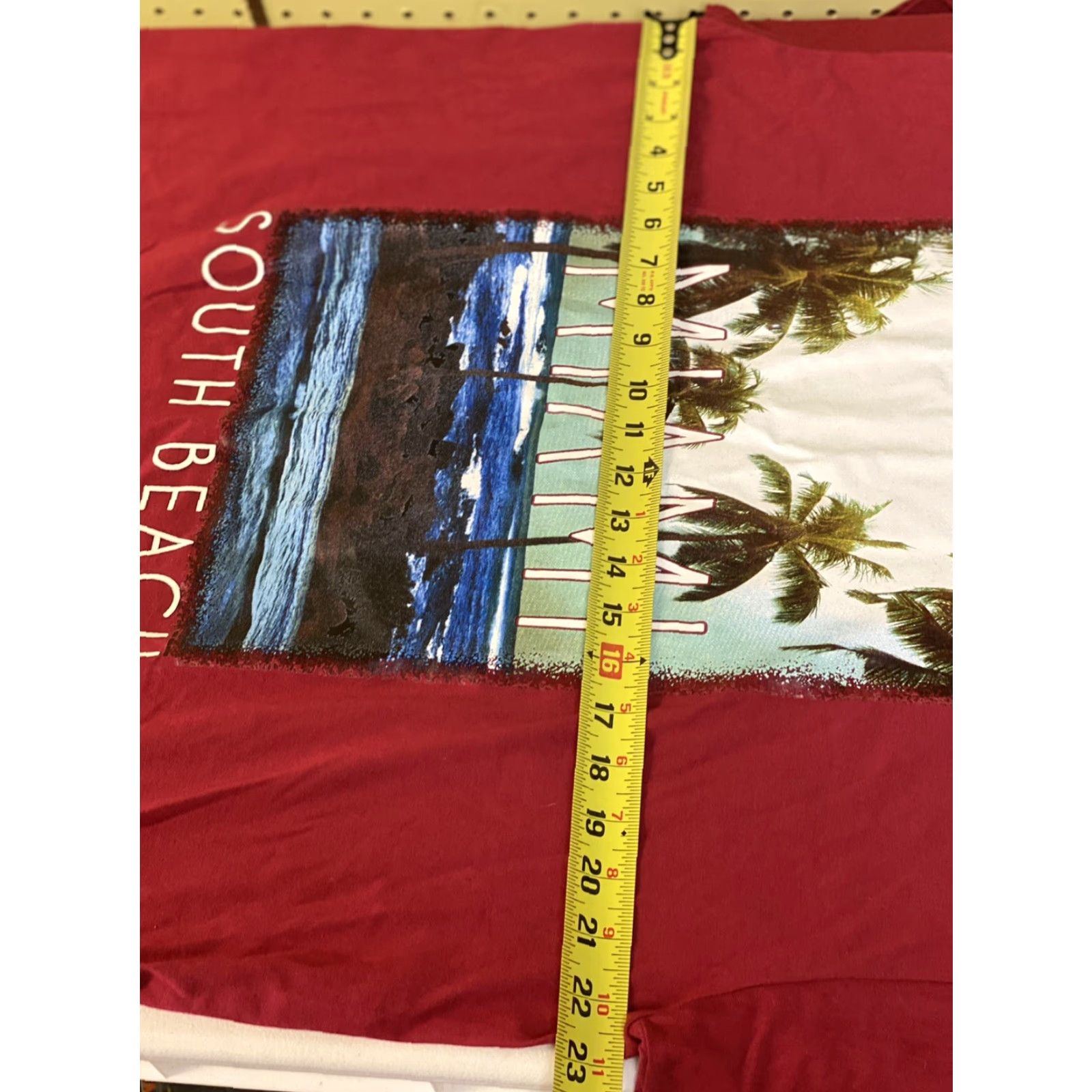 Vintage Surf Style South Beach MIAMI Palm Tree Beach Graphic T Shirt Mens XL Red Size US XL / EU 56 / 4 - 5 Thumbnail