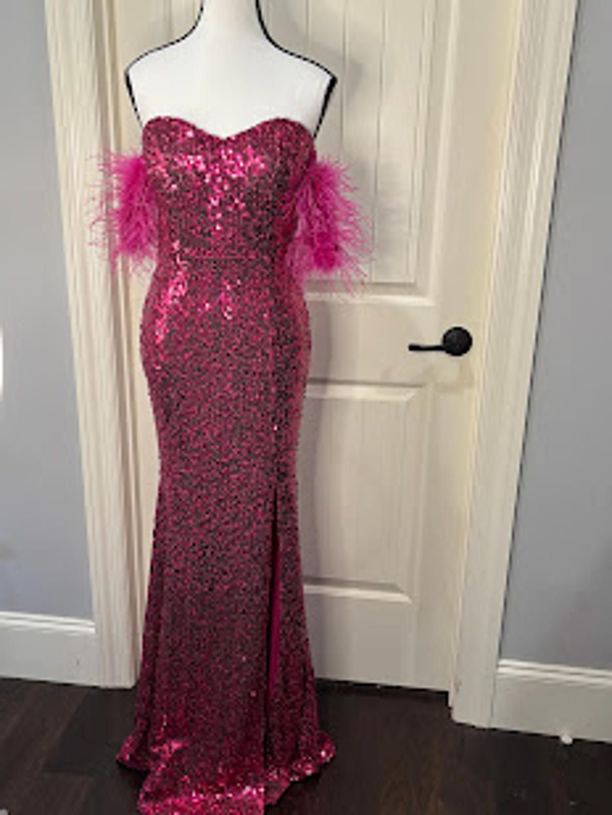 Faeriesty Pink Sequin Strapless Dress &Feather Detail Size M