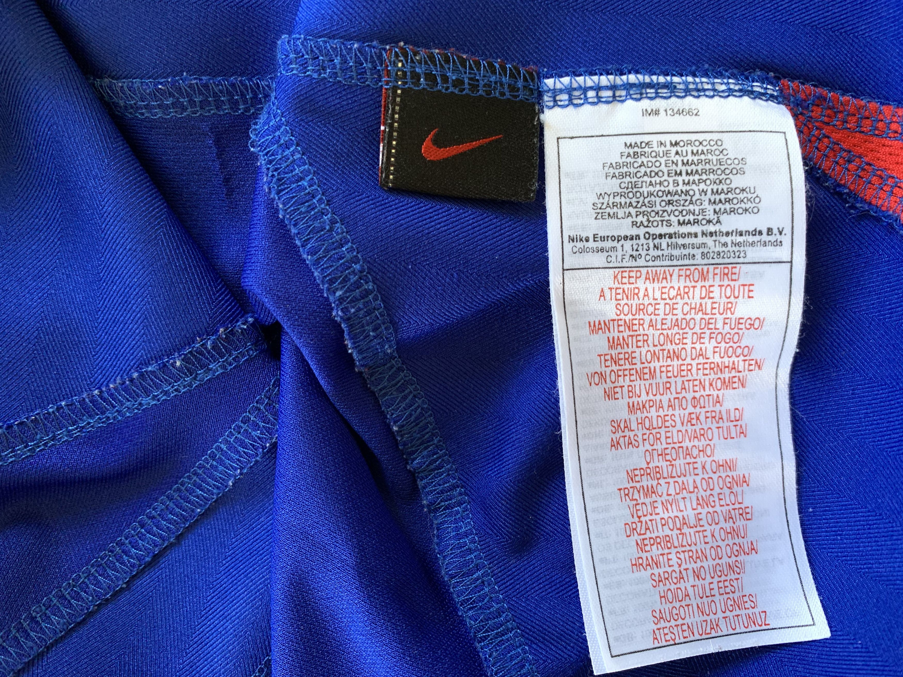 Nike × Vintage Vintage Nike Manchester United Football Shirt 2005-2006 Size US M / EU 48-50 / 2 - 9 Thumbnail
