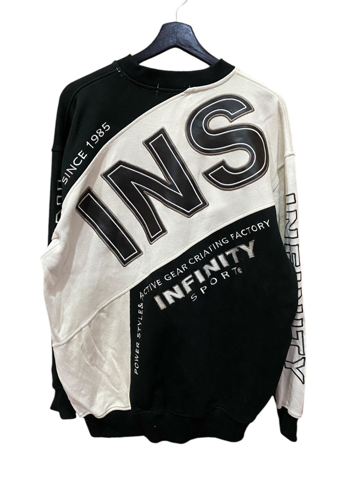 Vintage VINTAGE EMBROIDERED INFINITY SPORTS SWEATSHIRT Size US L / EU 52-54 / 3 - 1 Thumbnail