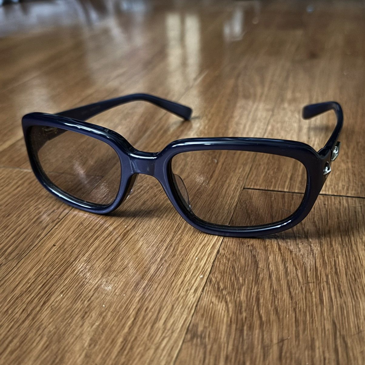 Gentle Monster Gentle Monster Atomic 02(B) Sunglasses – BOLD 2024
