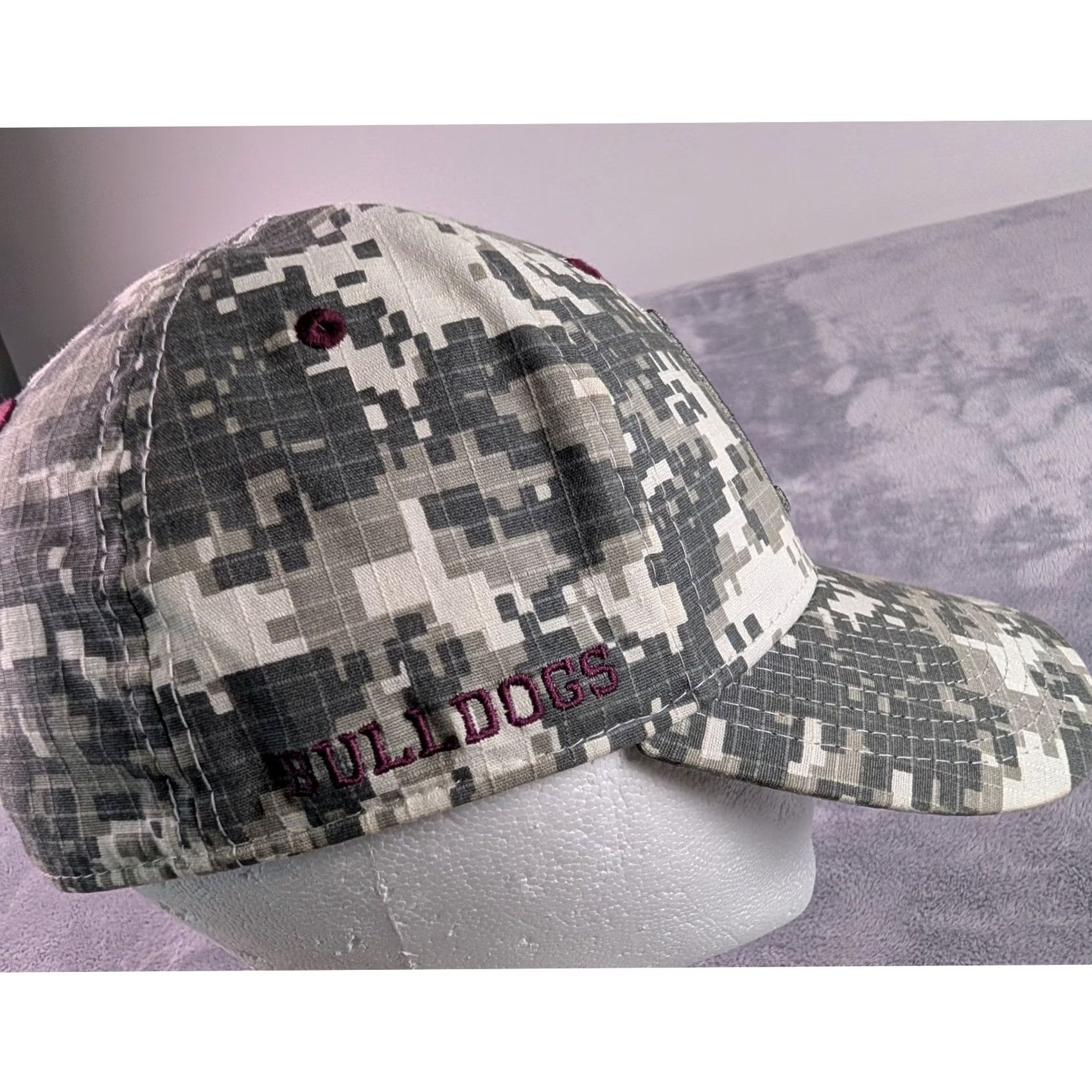 Vintage The Game PRO Bulldogs Hat Mens M Digital Camo A-Flex Stretch Fit Cap Grey Size ONE SIZE - 5 Thumbnail