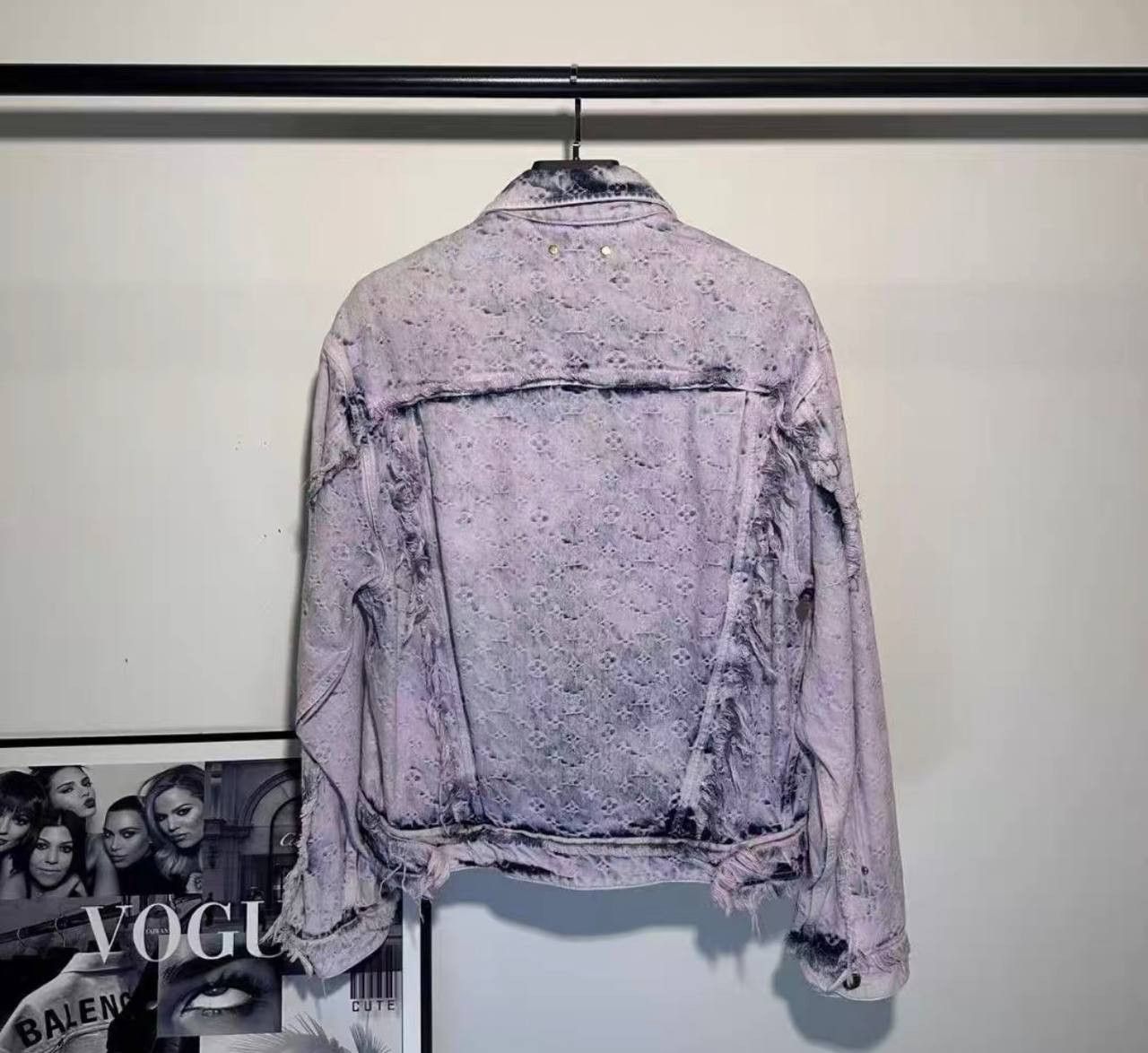 Louis Vuitton Louis Vuitton purple fringe logo Size US M / EU 48-50 / 2 - 2 Thumbnail