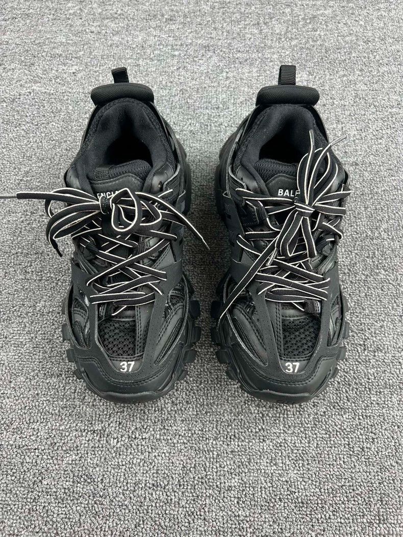 Balenciaga Balenciaga Black Track Dad Sneakers Size 37-2506 Size US 6 / EU 39 - 3 Thumbnail
