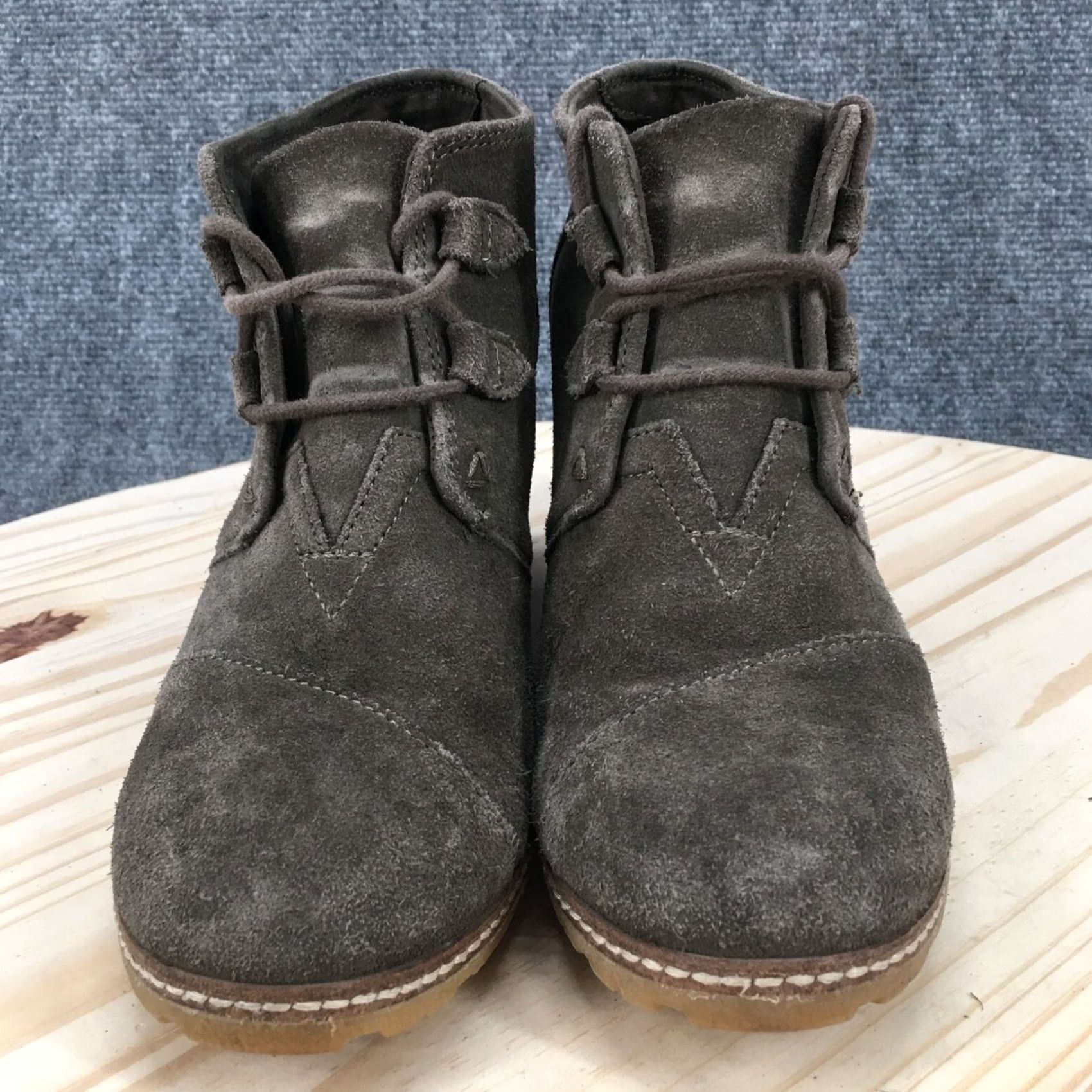 Toms TOMS Desert Bootie Women's Olive Green Suede Lace Up Boot 8 Casual DeserT Wedge Ankle Shoe Women Size US 8 / IT 38 - 7 Thumbnail