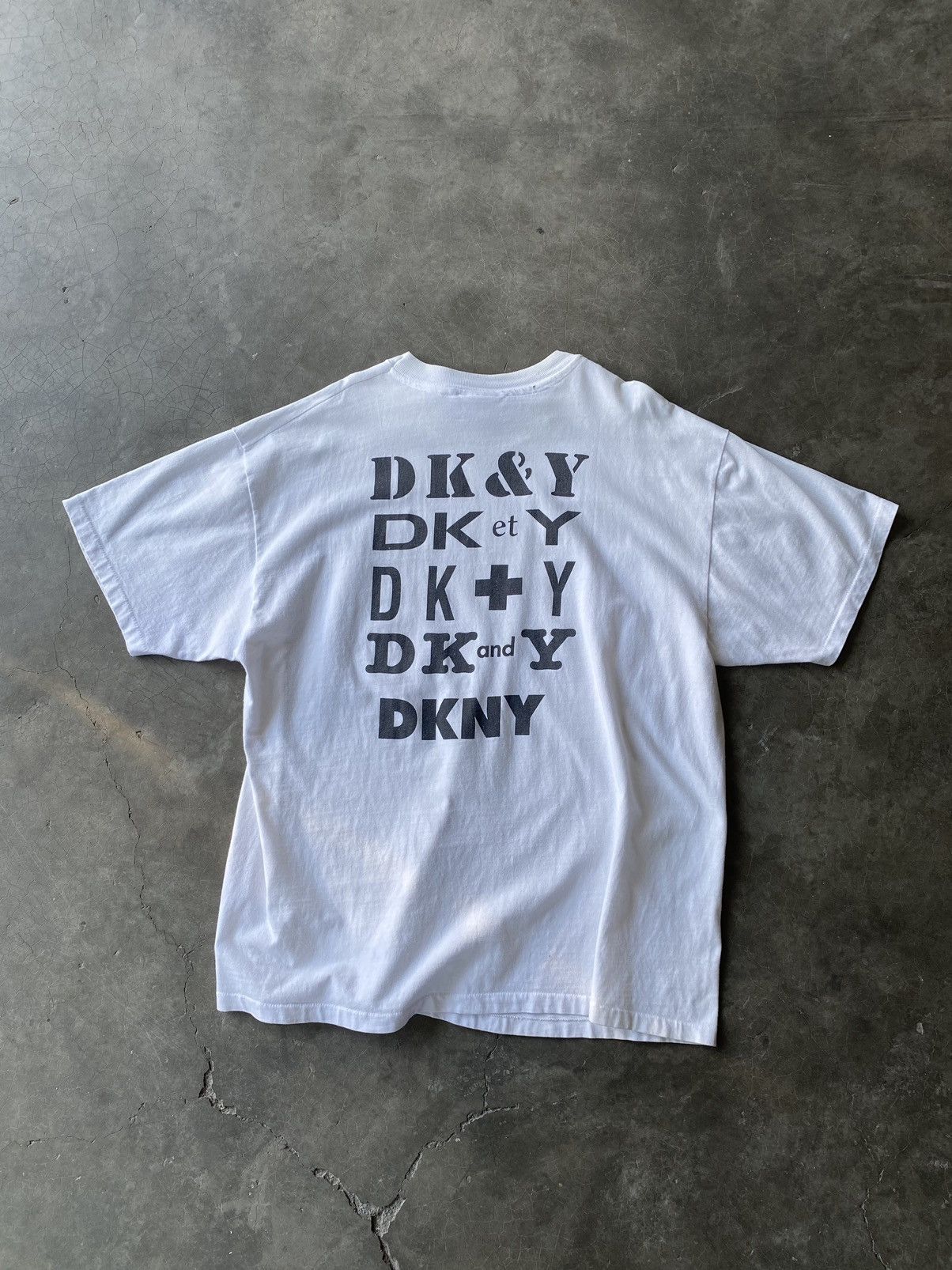 Vintage Vintage DKNY Full Print Shirt Size US XL / EU 56 / 4 - 4 Thumbnail