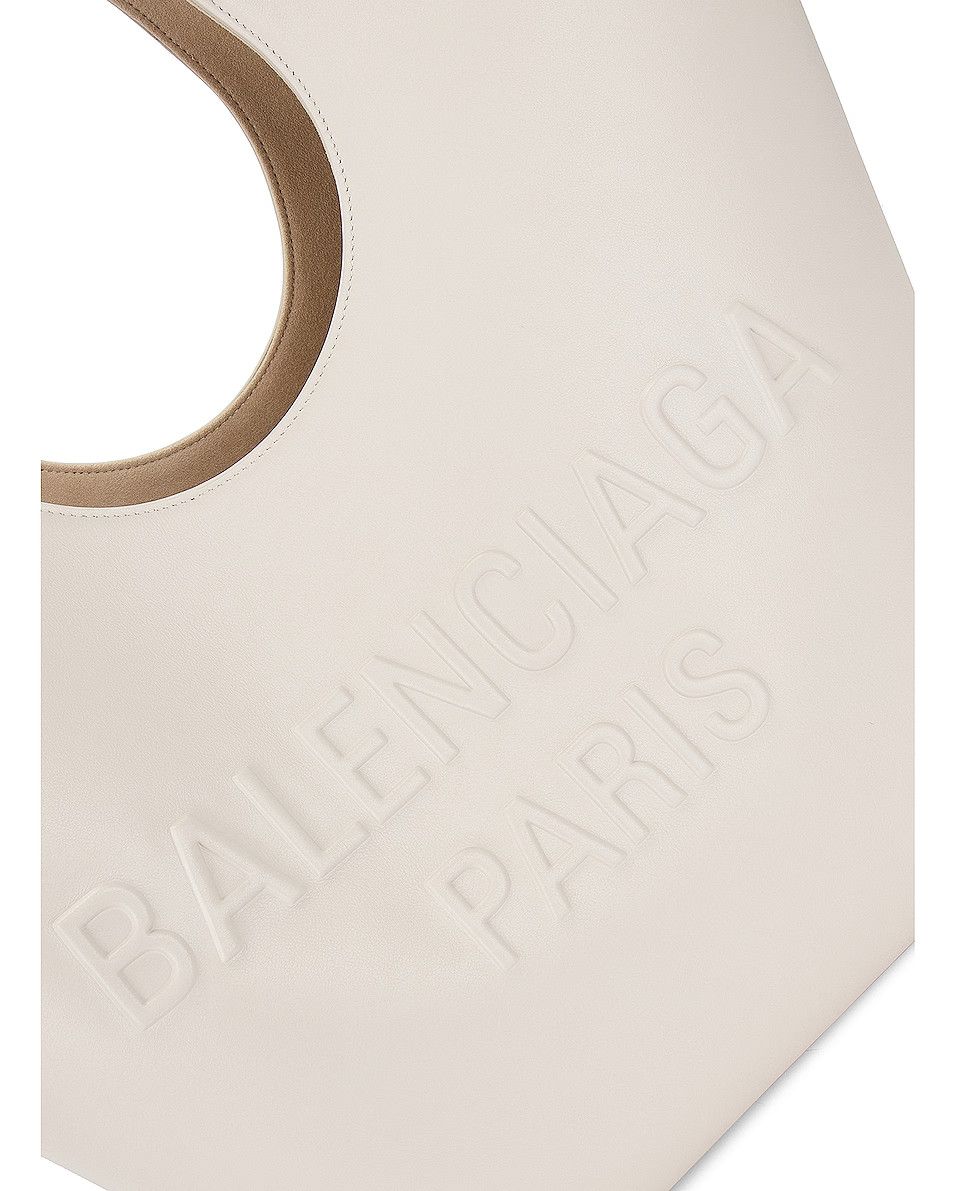 Balenciaga o1la1rc1a0724 Size: OS / Mary-Kate Medium Bag in Nacre Size ONE SIZE - 7 Thumbnail