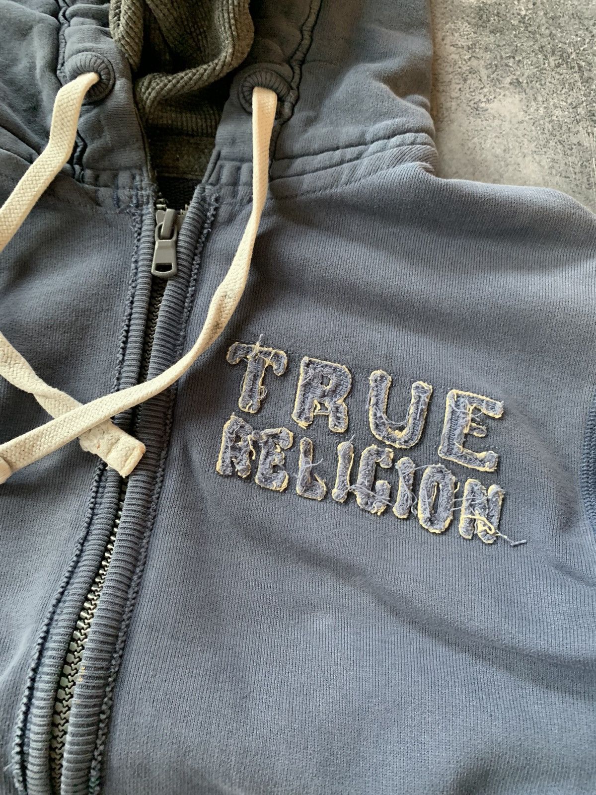 True Religion Vintage True Religion Coll Faded Hoodie Y2K Size US M / EU 48-50 / 2 - 7 Thumbnail