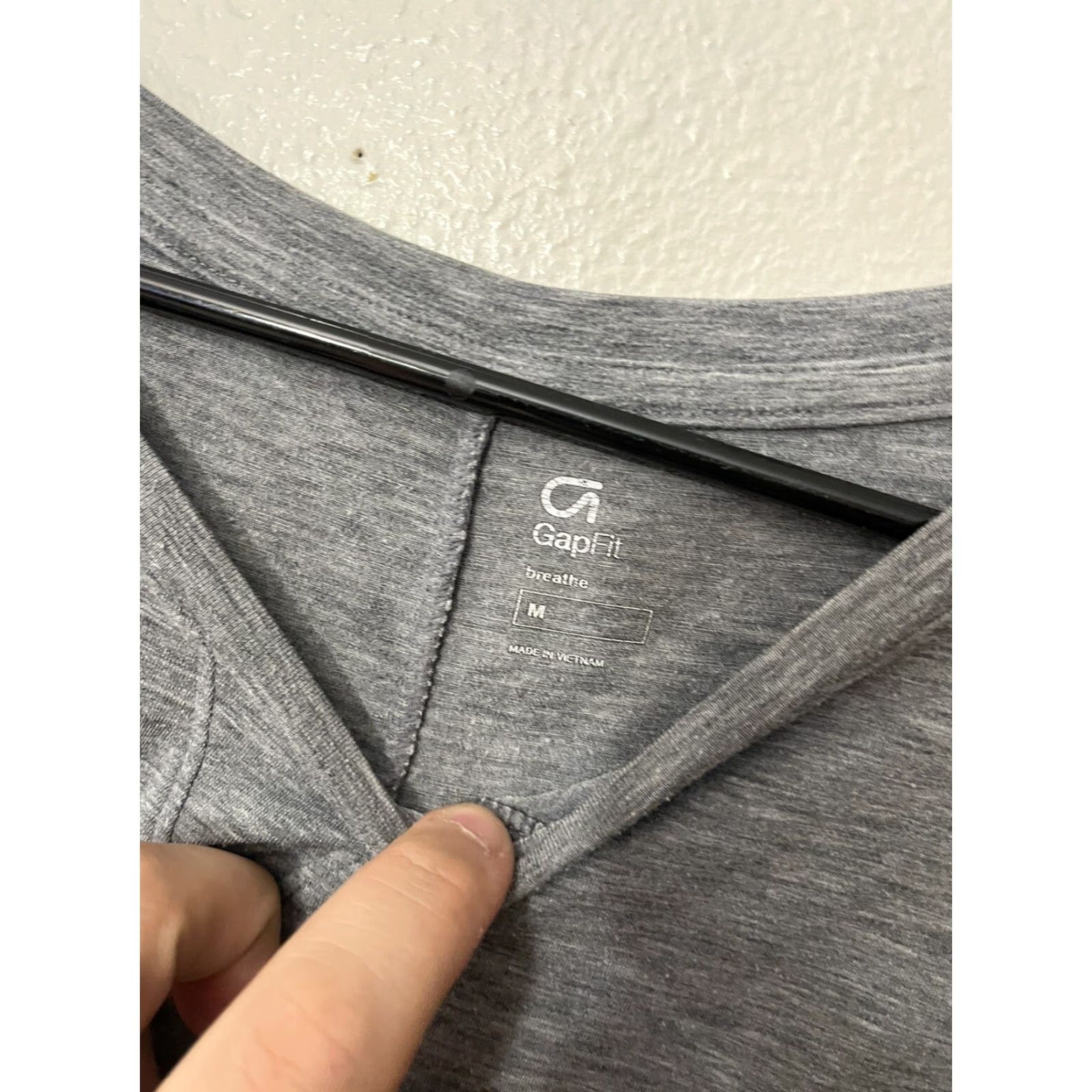 Vintage GAP FIT Women Gray Short Sleeve T-Shirt M Regular Spring Size M / US 6-8 / IT 42-44 - 2 Thumbnail