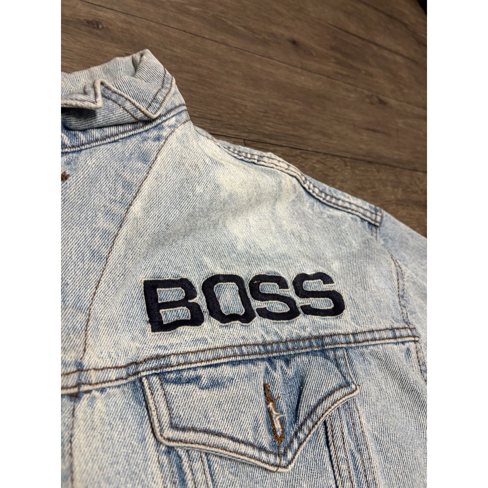 Vintage Vintage Boss Blue Denim Jacket 00s Sz L Size US L / EU 52-54 / 3 - 2 Thumbnail