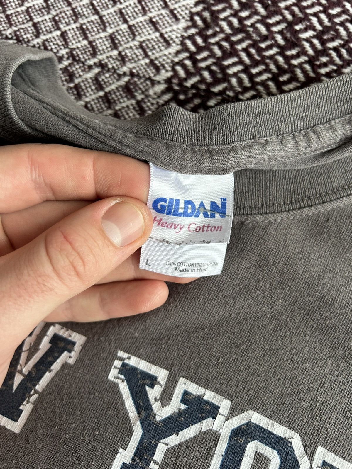 Gildan Vintage New York T-shirt Streetwear Unisex Size Large Faded Size US L / EU 52-54 / 3 - 5 Thumbnail