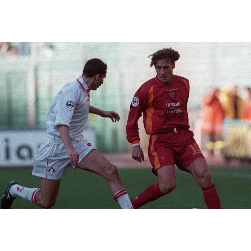 Diadora Totti As Roma Diadora 1997 1998 KARDASHIAN Soccer Jersey M Size US M / EU 48-50 / 2 - 7 Thumbnail