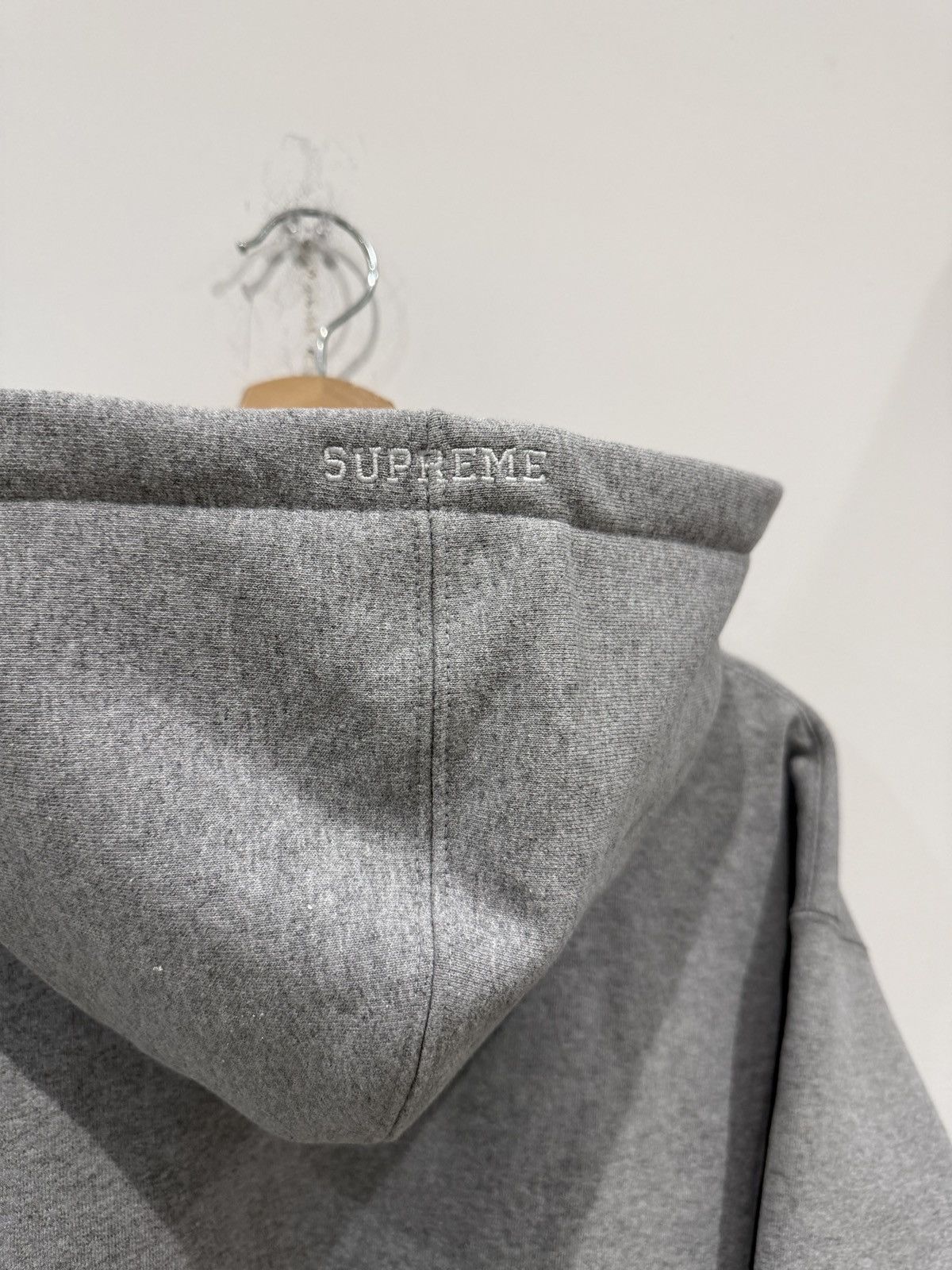 Supreme Supreme S Logo Zip Up Hoodie Heather Grey Size: L Size US L / EU 52-54 / 3 - 4 Thumbnail