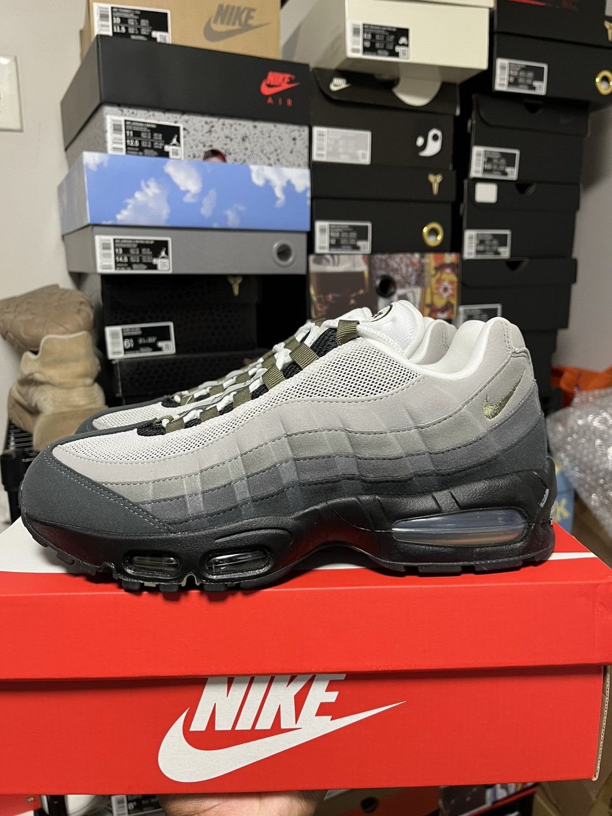 Nike Medium olive Big bubble airmax 95 (11W/9.5M) Size US 9.5 / EU 42-43 - 1 Thumbnail