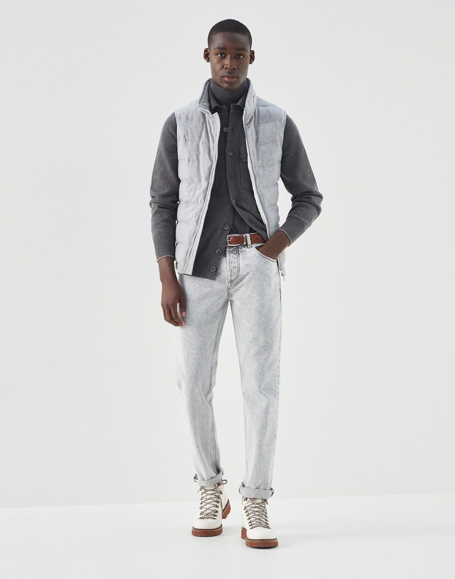 Brunello Cucinelli o1w1db10924 Cashmere Cardigan in Grey Size US M / EU 48-50 / 2 - 4 Thumbnail