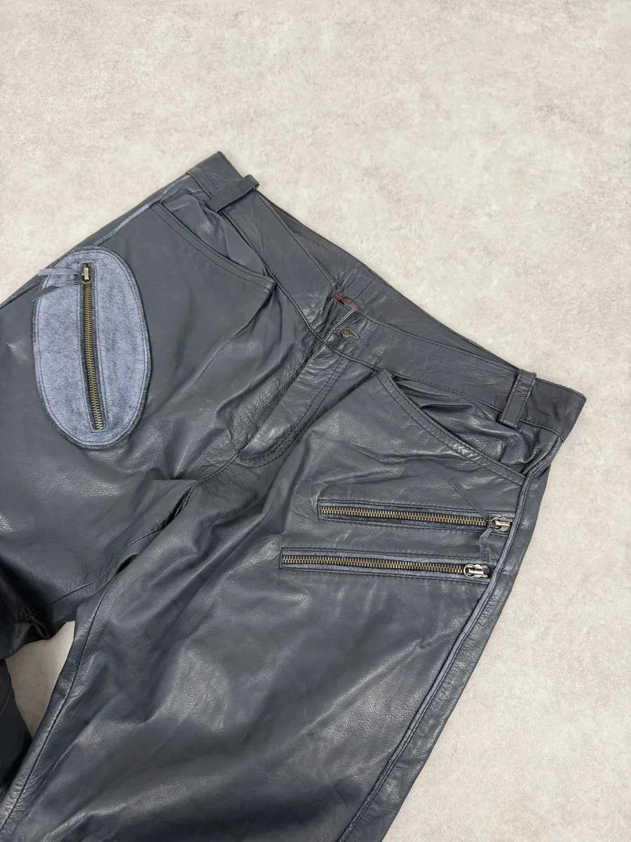 Roberto Cavalli AW2003 Roberto Cavalli Biker Navy Padded Leather Pants Size US 32 / EU 48 - 9 Thumbnail
