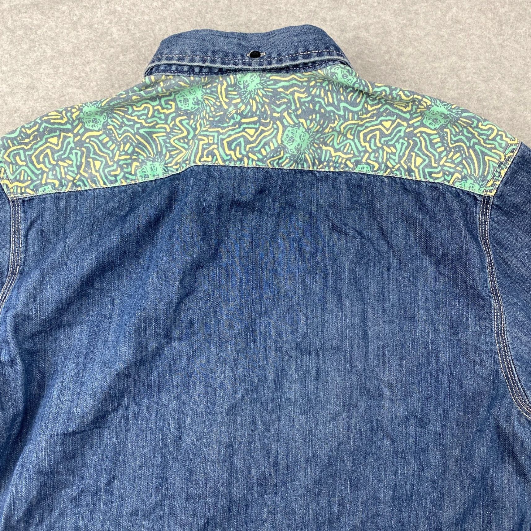 Billabong Billabong Chambray Button Down Shirt Mens M Blue Retro Western Shirt M Billabong Chambray Button-Down Mens M Blue Western Retro Denim Size US M / EU 48-50 / 2 - 5 Thumbnail