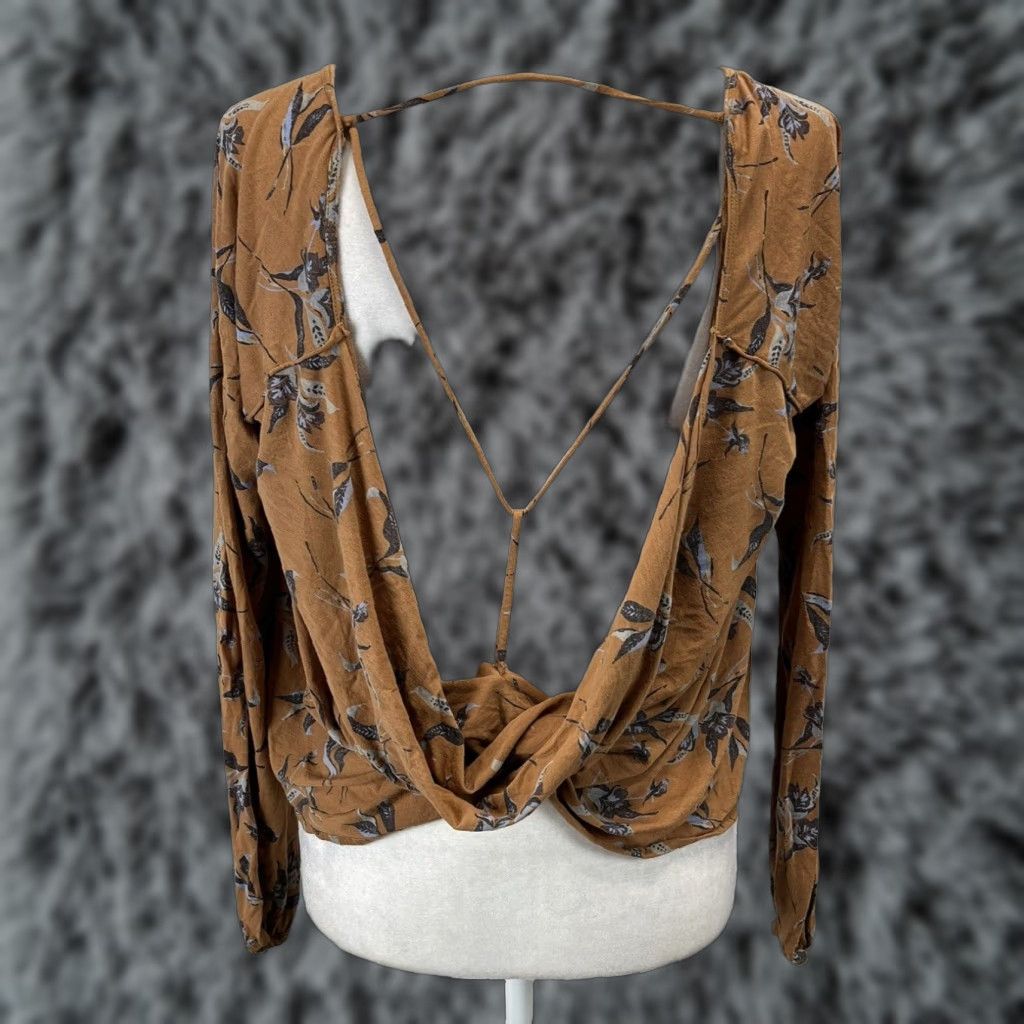 Free People Free People Floral Open Back Blouse Long Sleeve Small Multicolor Size S / US 4 / IT 40 - 1 Thumbnail