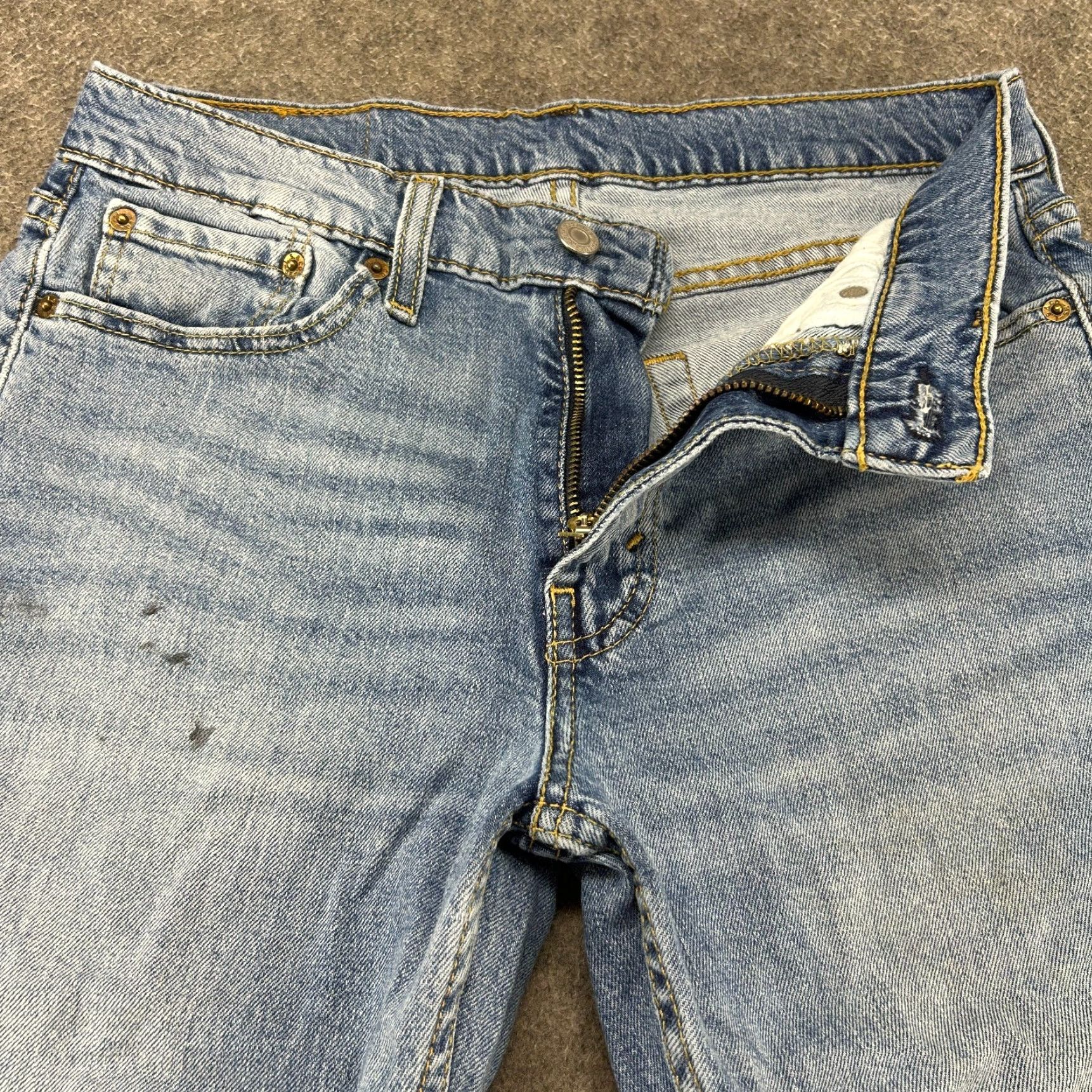Levi's Levi's 514 Jeans Mens 30x30 Blue Slim Straight Leg Light Wash Stretch Denim Size US 30 / EU 46 - 2 Thumbnail