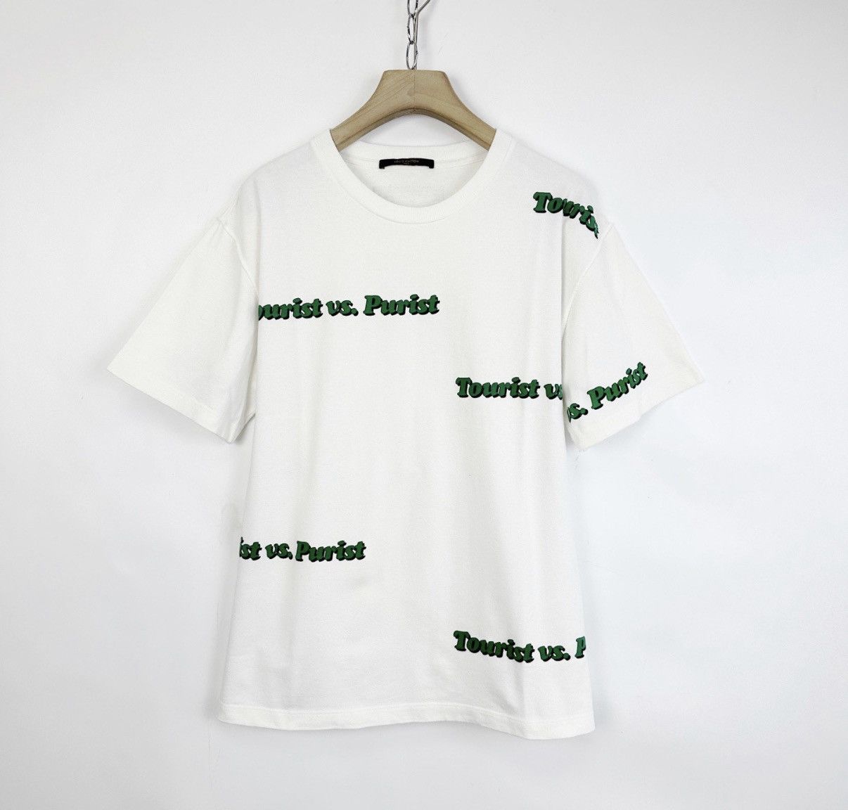 Louis Vuitton Louis Vuitton Barrage Letter Print Crew Neck T-Shirt K12 Size US L / EU 52-54 / 3 - 1 Thumbnail