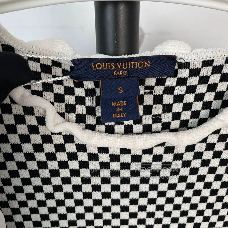 Louis Vuitton Louis Vuitton Knitted checkerboard short sleeves Size US S / EU 44-46 / 1 - 6 Thumbnail