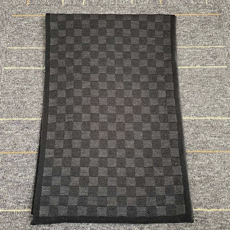 Louis Vuitton Louis Vuitton Scarf 180x30CM 99 Condition -2505 Size ONE SIZE - 3 Thumbnail