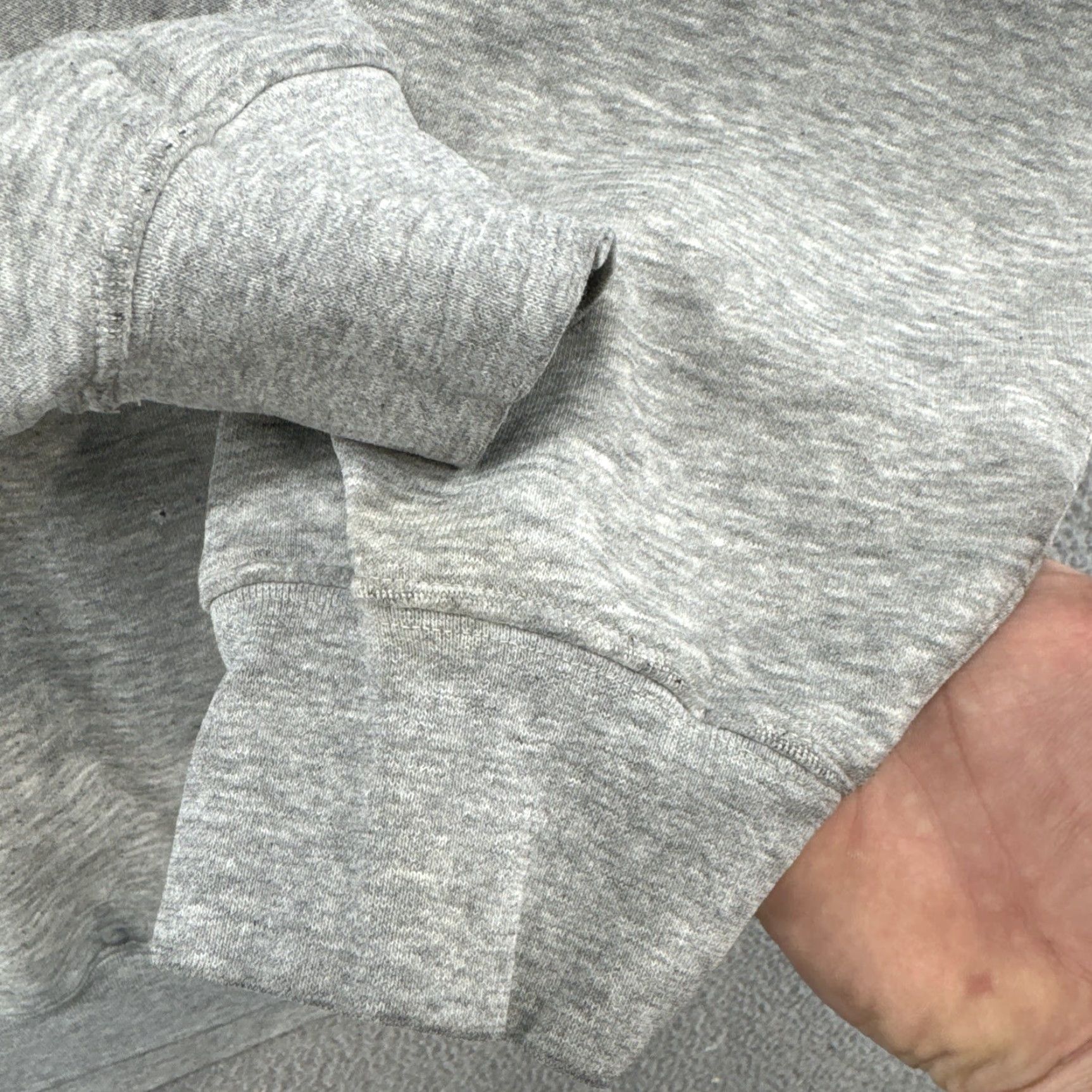Nike VINTAGE Nike Hoodie Men L Gray 90s Logo Spell Out Embroidered Swoosh Pockets Crew Neck Knit Cotton Blend Sweatshirt Sweatshirt Size US L / EU 52-54 / 3 - 5 Thumbnail