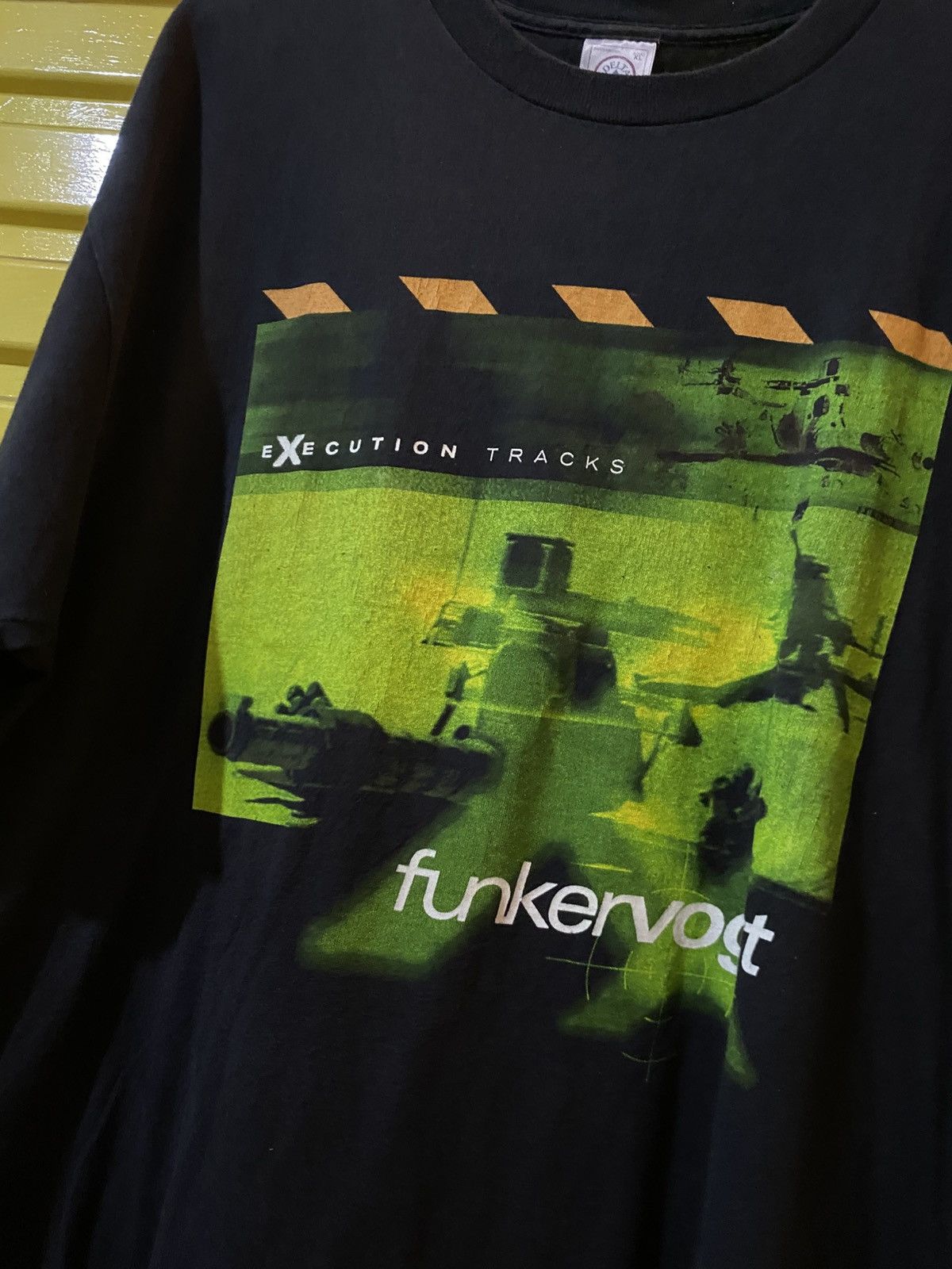 Band Tees Vintage Funkergovt Excecution Tracks Tshirt Size US XL / EU 56 / 4 - 2 Thumbnail