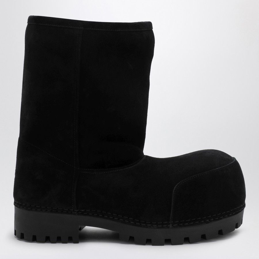 o1d2blof0824 Boots in Black