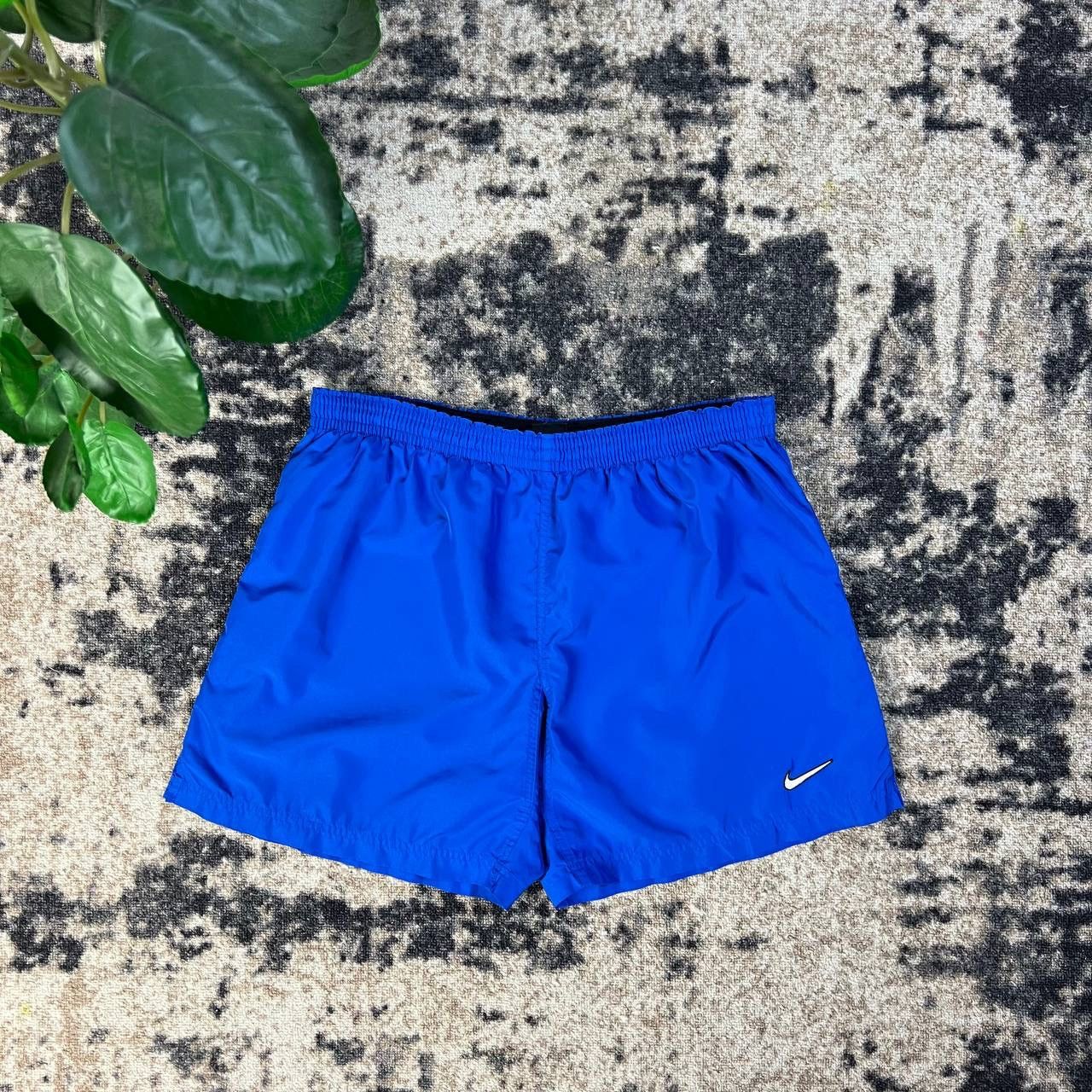 Nike Nike Swoosh Vintage Y2K Light Shorts Streetwear Style Size US 34 / EU 50 - 1 Thumbnail