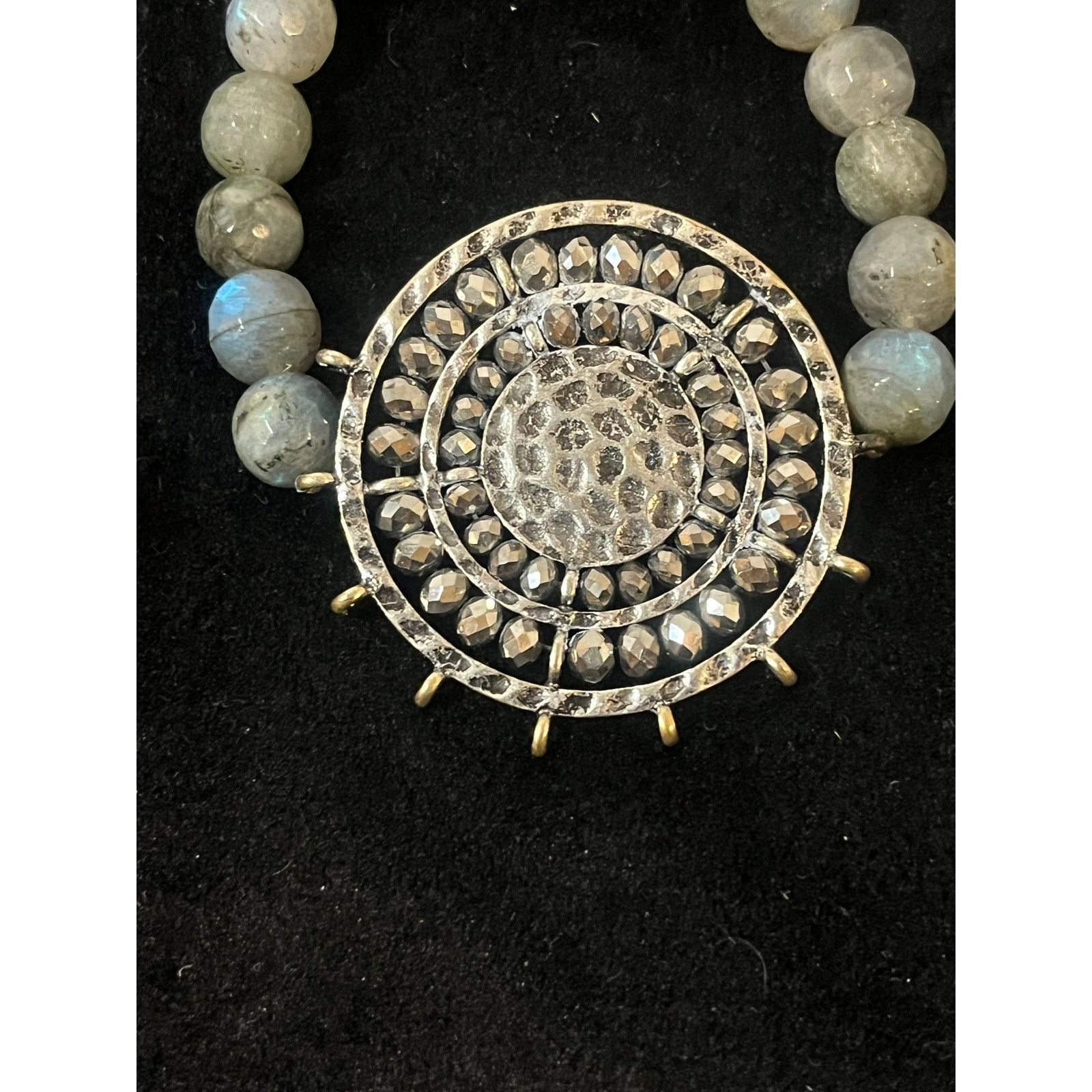 Other Labradorite Gemstone Bracelet Silvertone & Beaded Medallion Size ONE SIZE - 4 Thumbnail