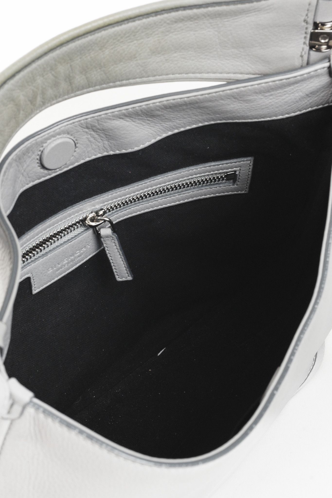 Givenchy Givenchy Obsedia Pearl Grey Leather Studded Small Hobo Bag Size ONE SIZE - 12 Thumbnail