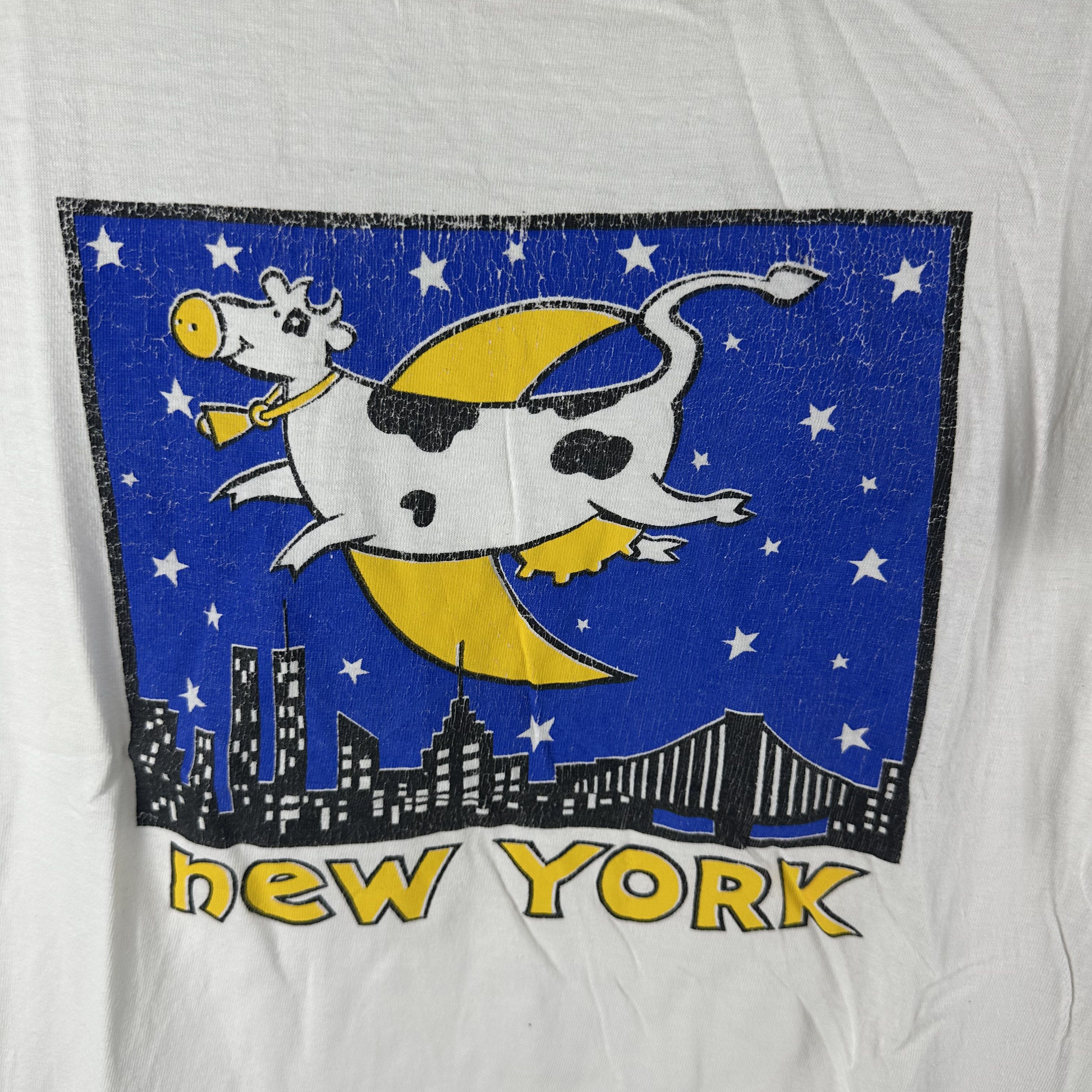 Vintage ​​​​90s New York Cow Animal Art Single Stitch T-shirt Size US M / EU 48-50 / 2 - 2 Thumbnail
