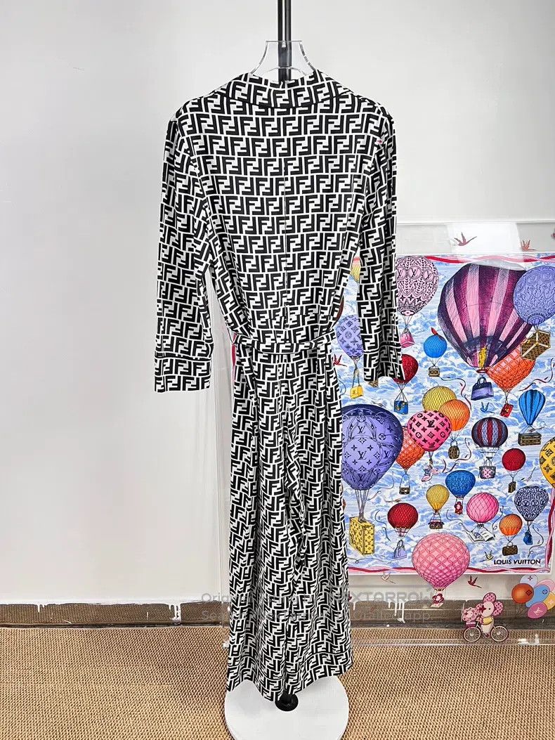 Fendi Fendi Black and white all-over print floral dress Size XXS / US 00 / IT 34 - 8 Thumbnail