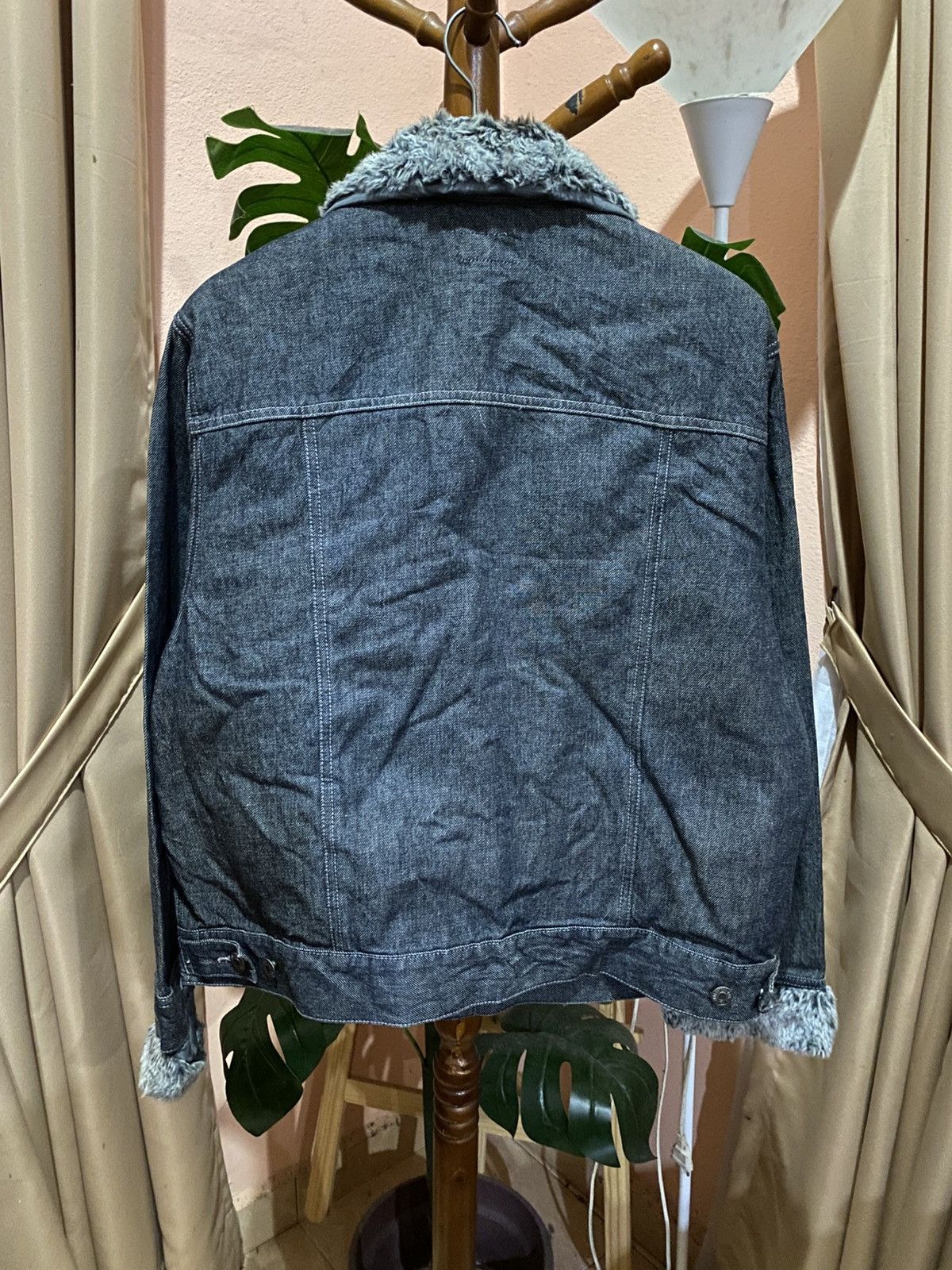 Japanese Brand Vintage Queen Valman Denim Jacket with Faux Fur Lining Size US L / EU 52-54 / 3 - 7 Thumbnail