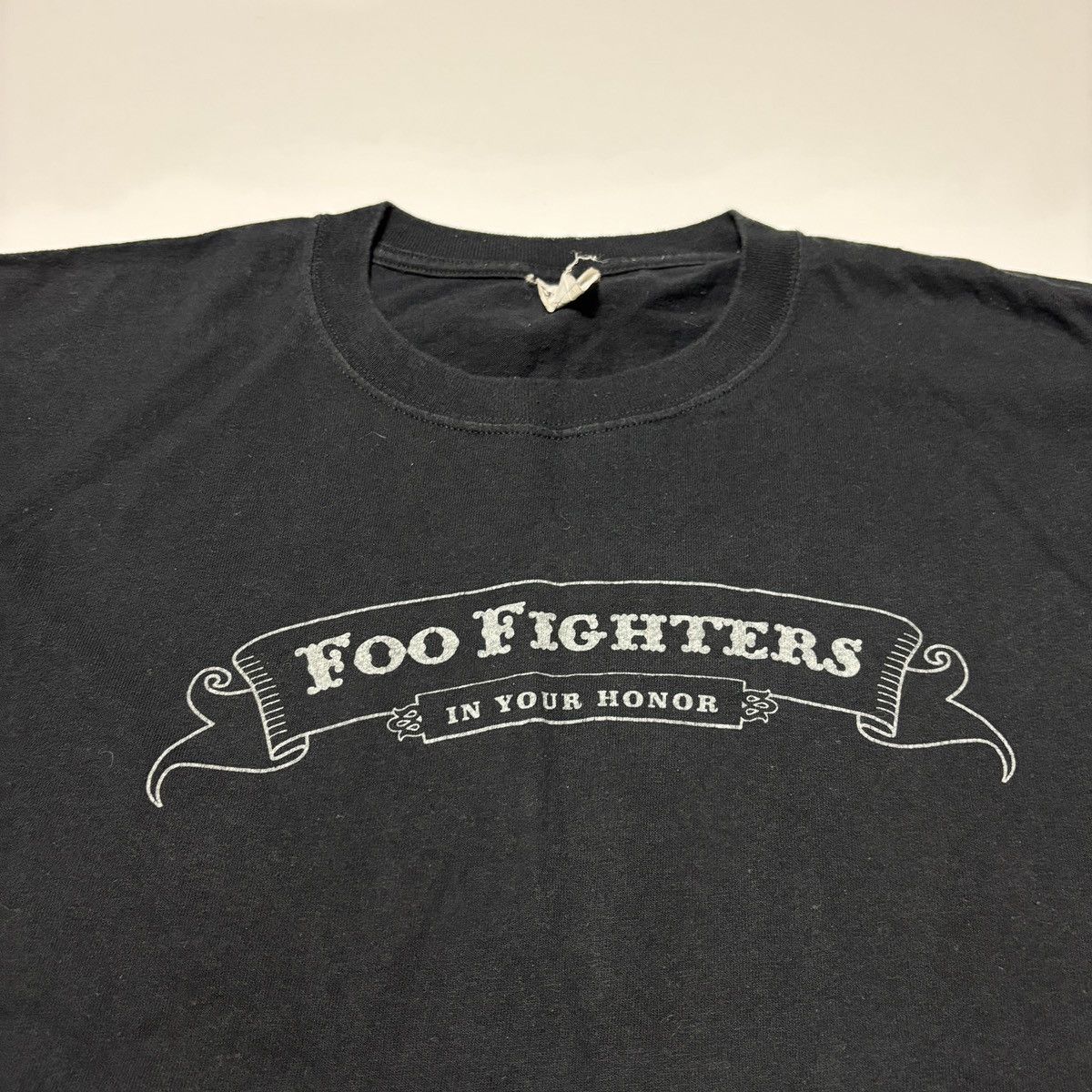 Band Tees × Vintage vintage 90s foo fighters vintage anvil t-shirt y2k Size US XL / EU 56 / 4 - 2 Thumbnail