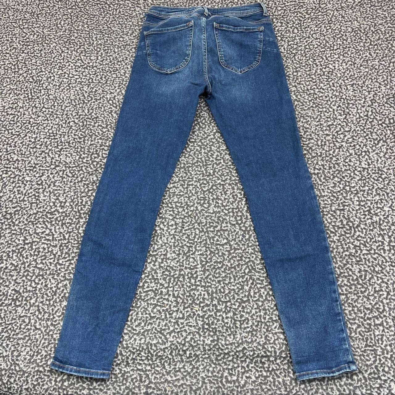 Forever 21 Forever 21 Jeans Women 28x28 Straight Fit Push Up Denim Size 28" / US 6 / IT 42 - 2 Thumbnail