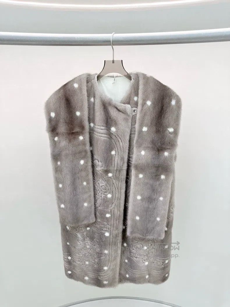 Hermes Hermes Polka dot patterned fur coat Size XXS / US 00 / IT 34 - 1 Thumbnail
