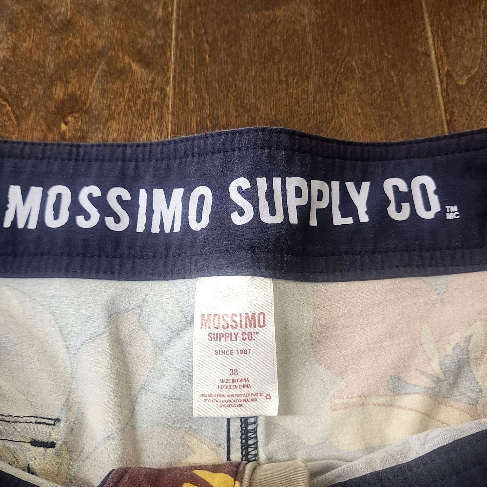 Mossimo Mossimo Supply Co Swim Trunks Mens 38 Floral Board Shorts Beach Surf Multicolor Pockets Drawstring Comfortable Fit Size US 38 / EU 54 - 6 Thumbnail