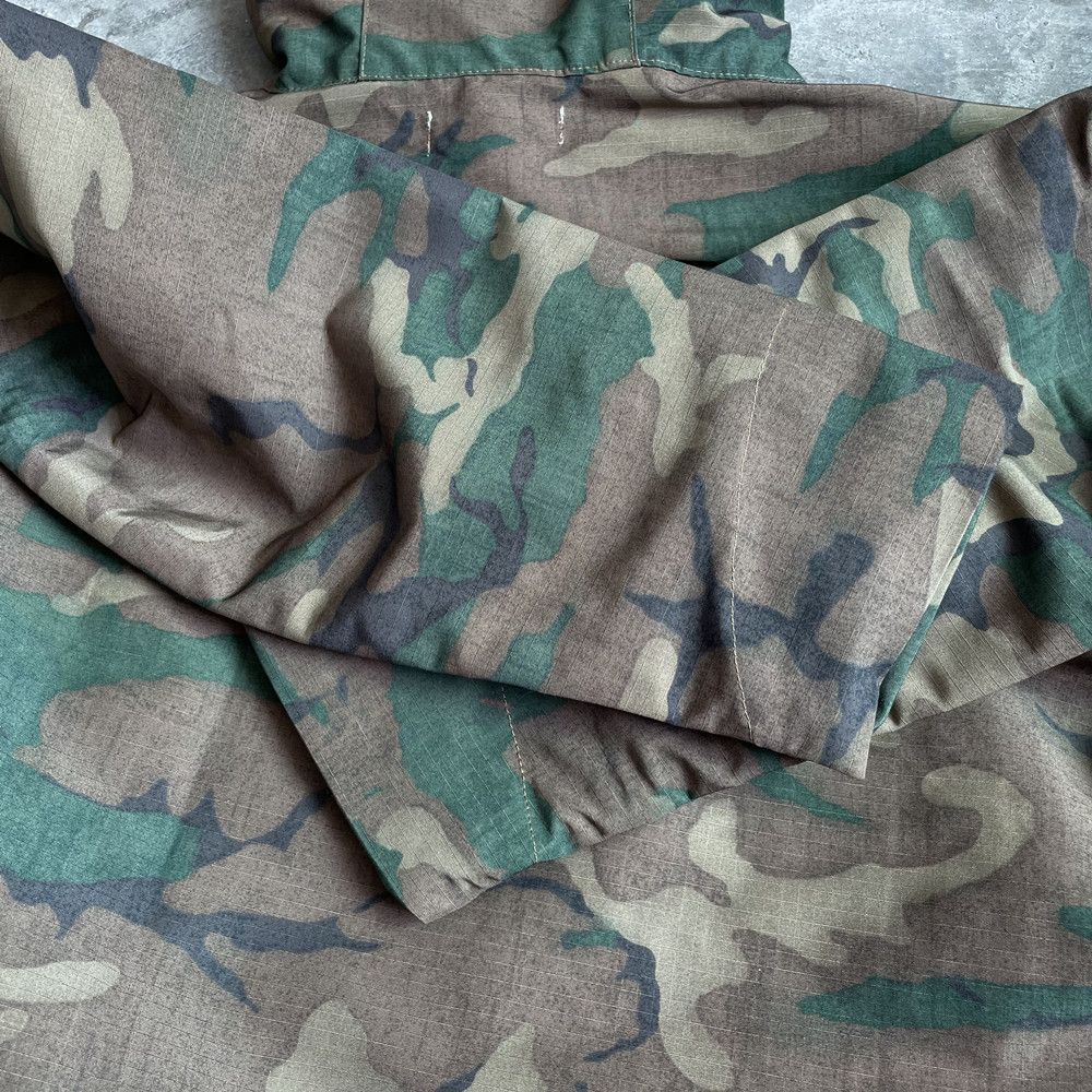 Japanese Brand Old camouflage Military Zipper Hooded Size US L / EU 52-54 / 3 - 8 Thumbnail