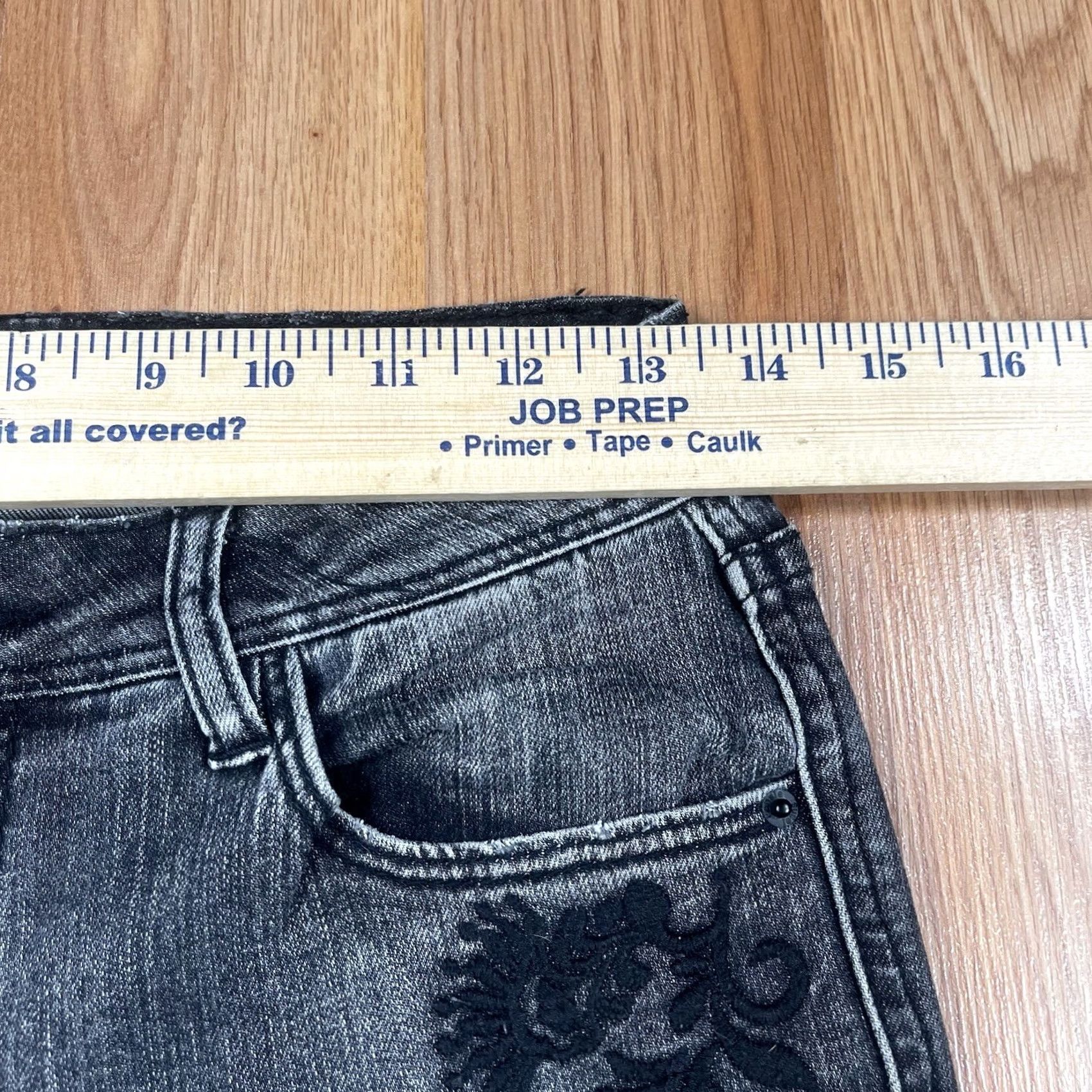 Vintage Kensie Jeans Women’s Skinny Black Denim Floral Embroidered Stretch Mid Rise Size 26" / US 2 / IT 38 - 4 Thumbnail