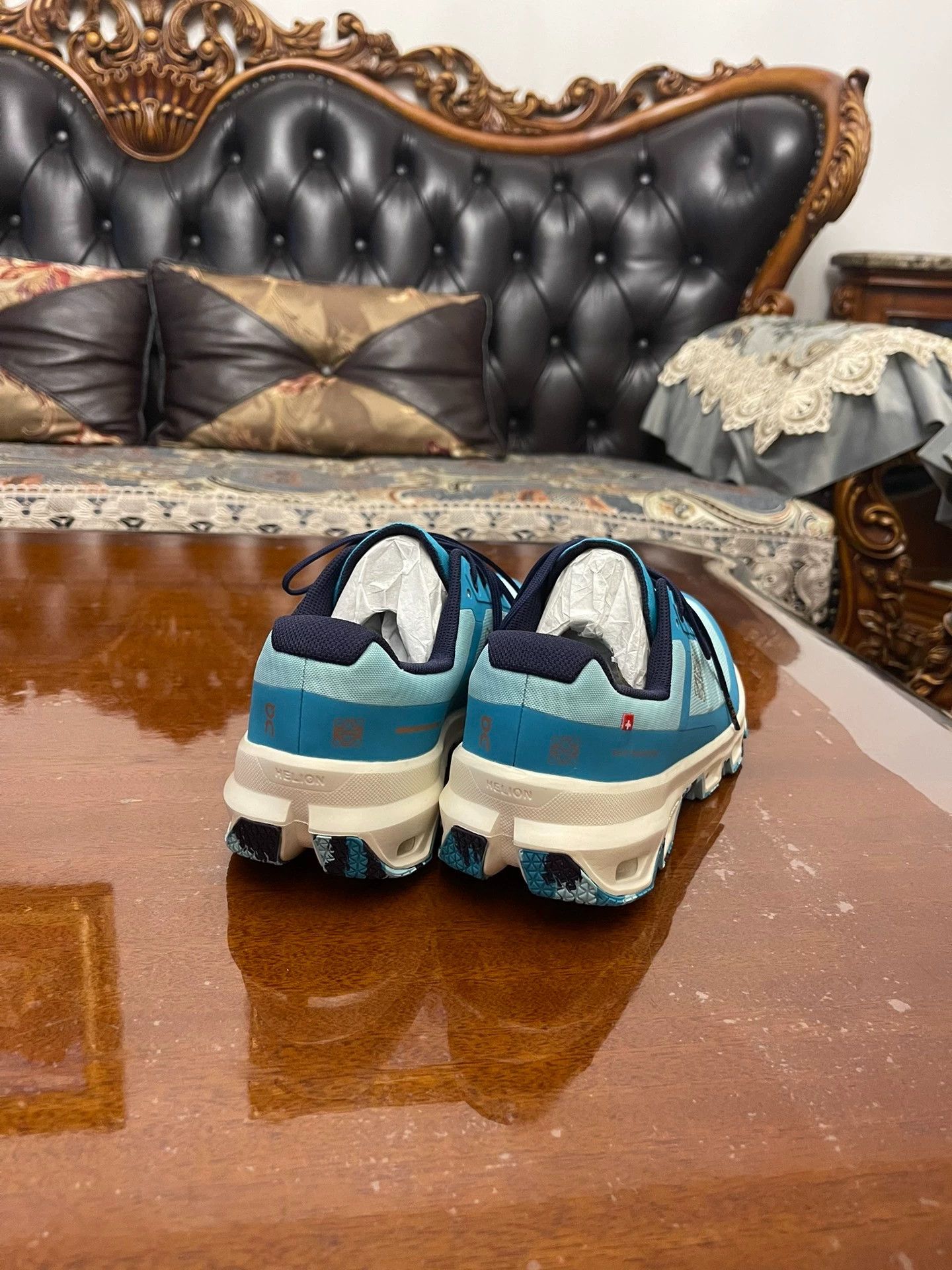 Loewe LOEWE x On Men's UK6.5 Unworn Running/Casual Sneaker Size US 7 / EU 40 - 5 Thumbnail